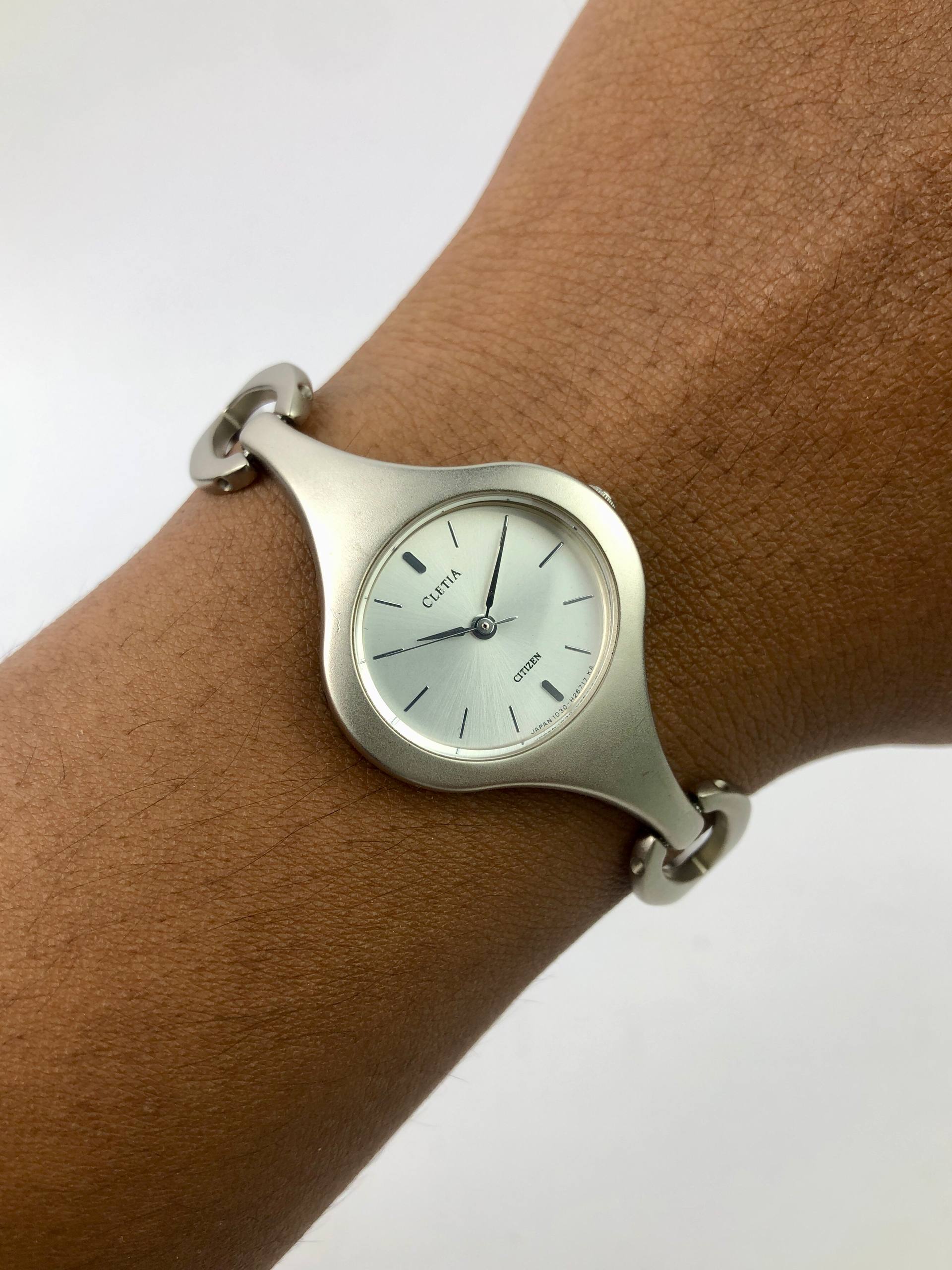 BANGLE WATCH CITIZEN CLETIA LADIES