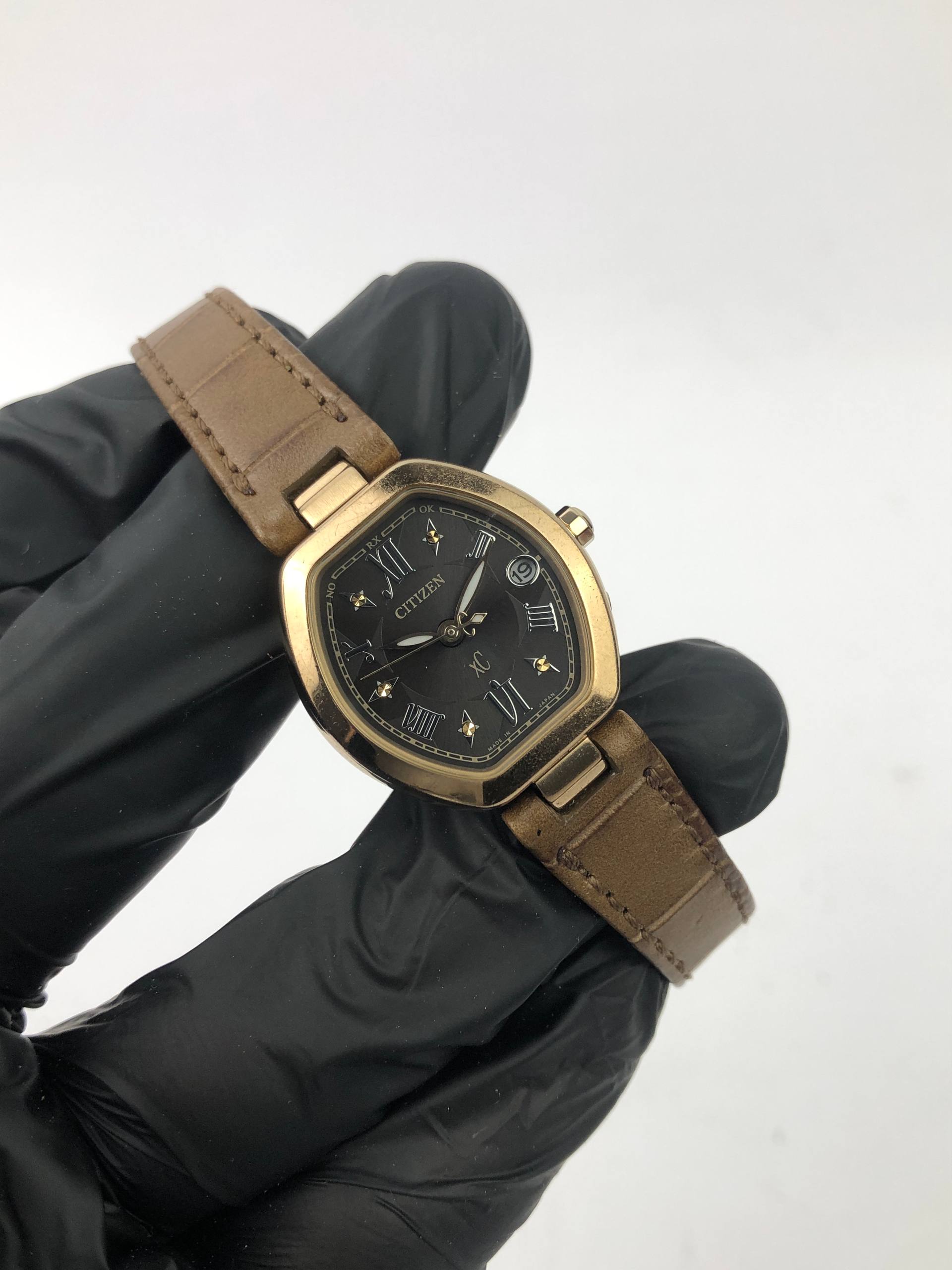 CITIZEN XC RC ROSE GOLD TONNEAU CASE ECODRIVE - Gambar 4