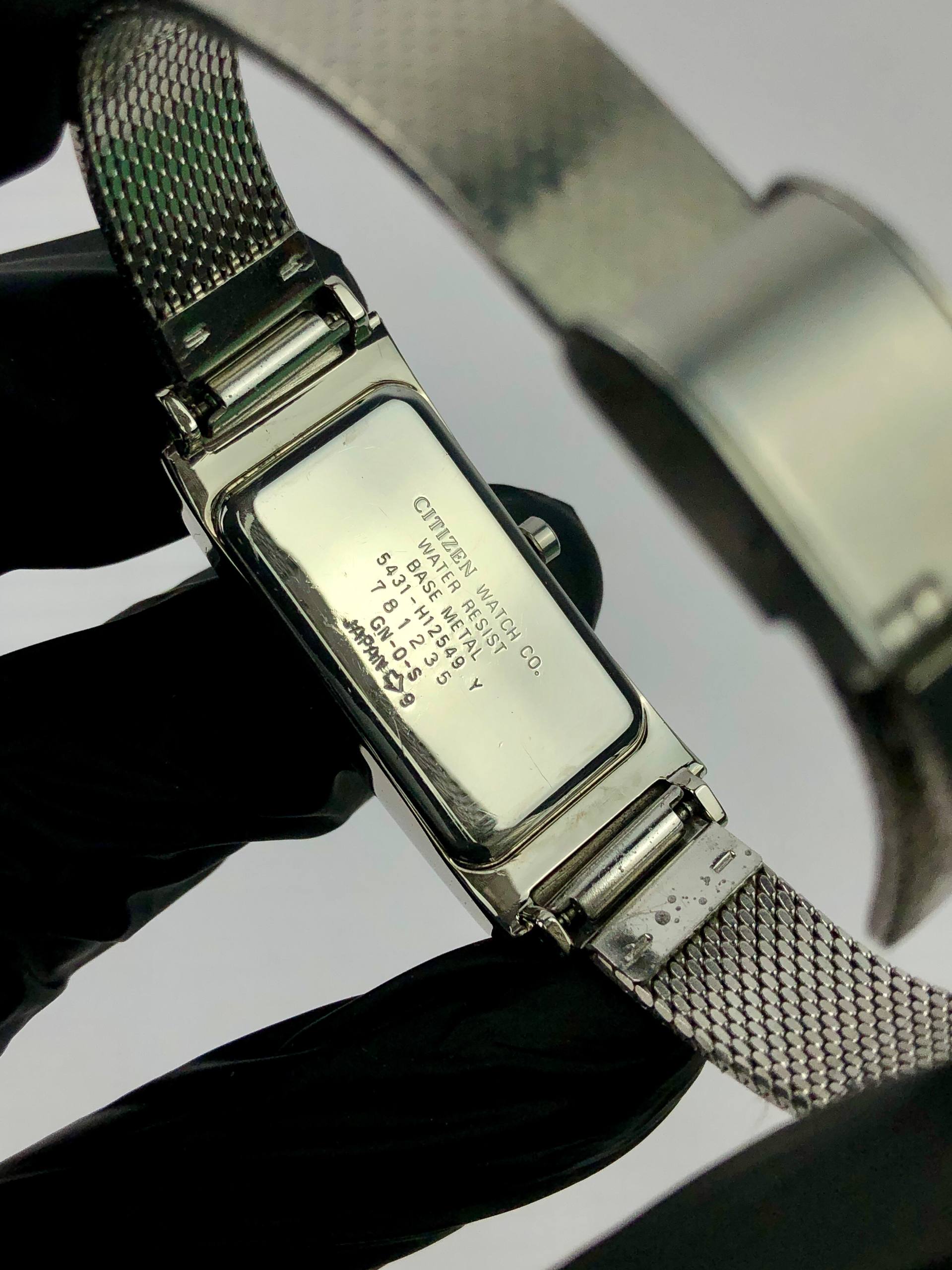 CITIZEN XC TANK BROWN SUNBURST DIAL - Gambar 7