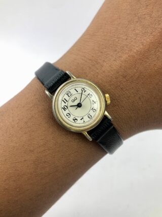 Q&Q JAPAN VINTAGE NUMERIK LADIES