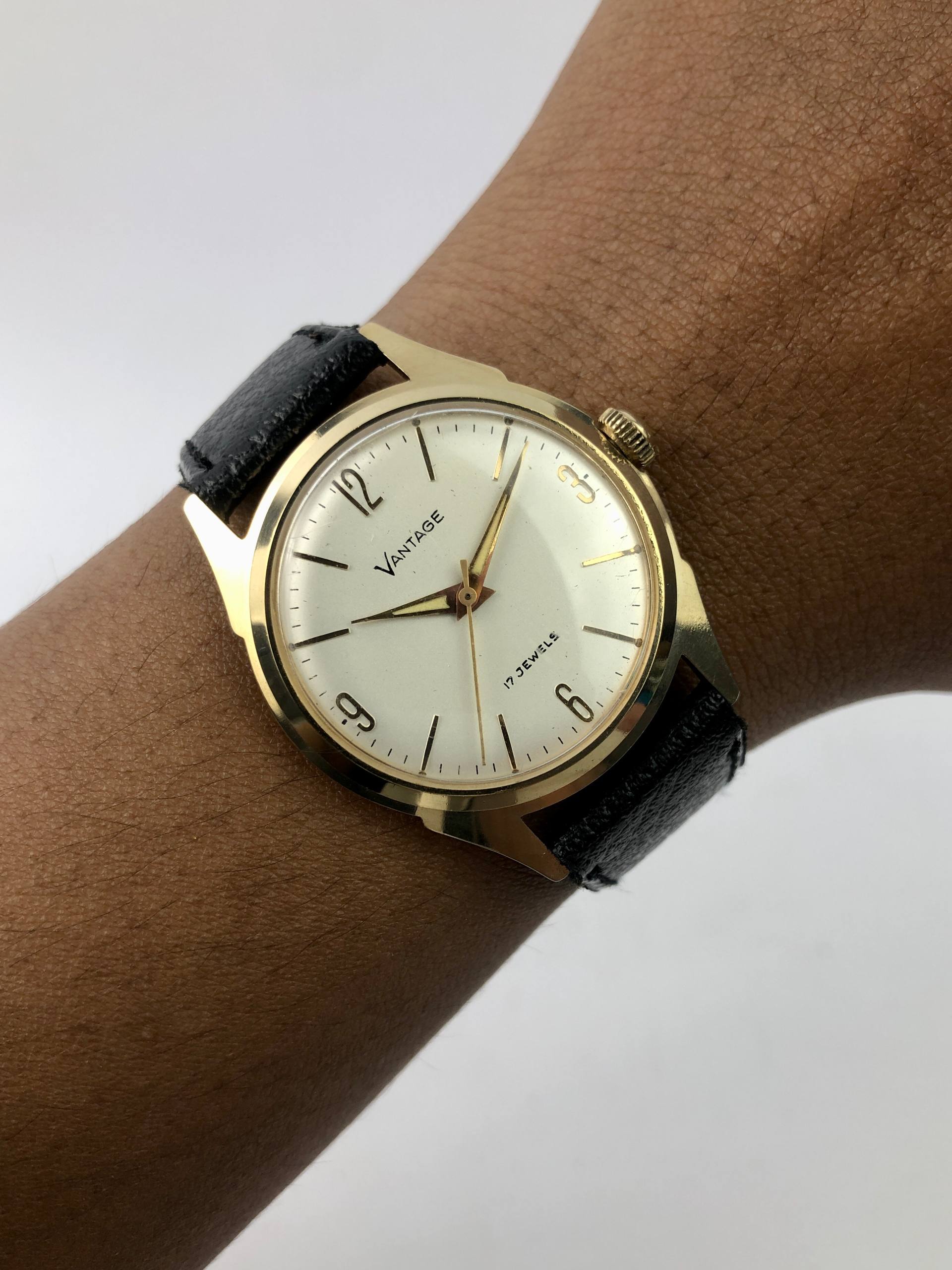 SWISSMADE VANTAGE WATCH MANUAL