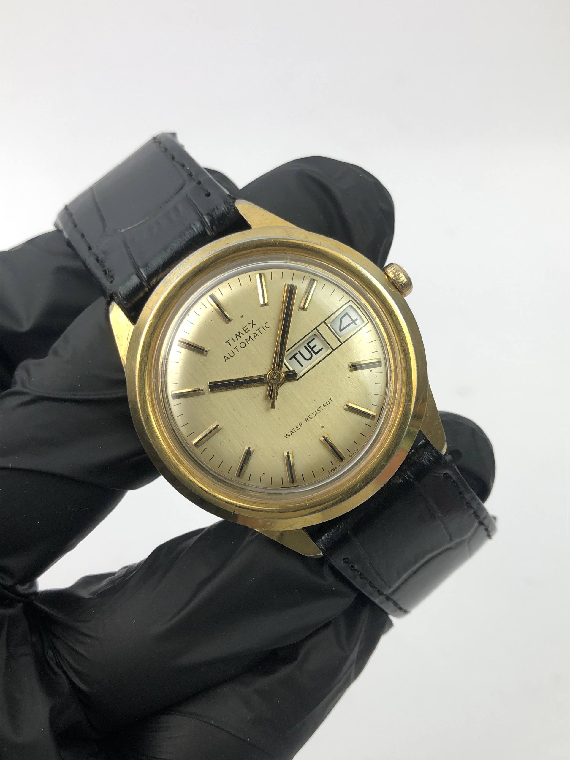 TIMEX USA AUTOMATIC DAYDATE - Gambar 4