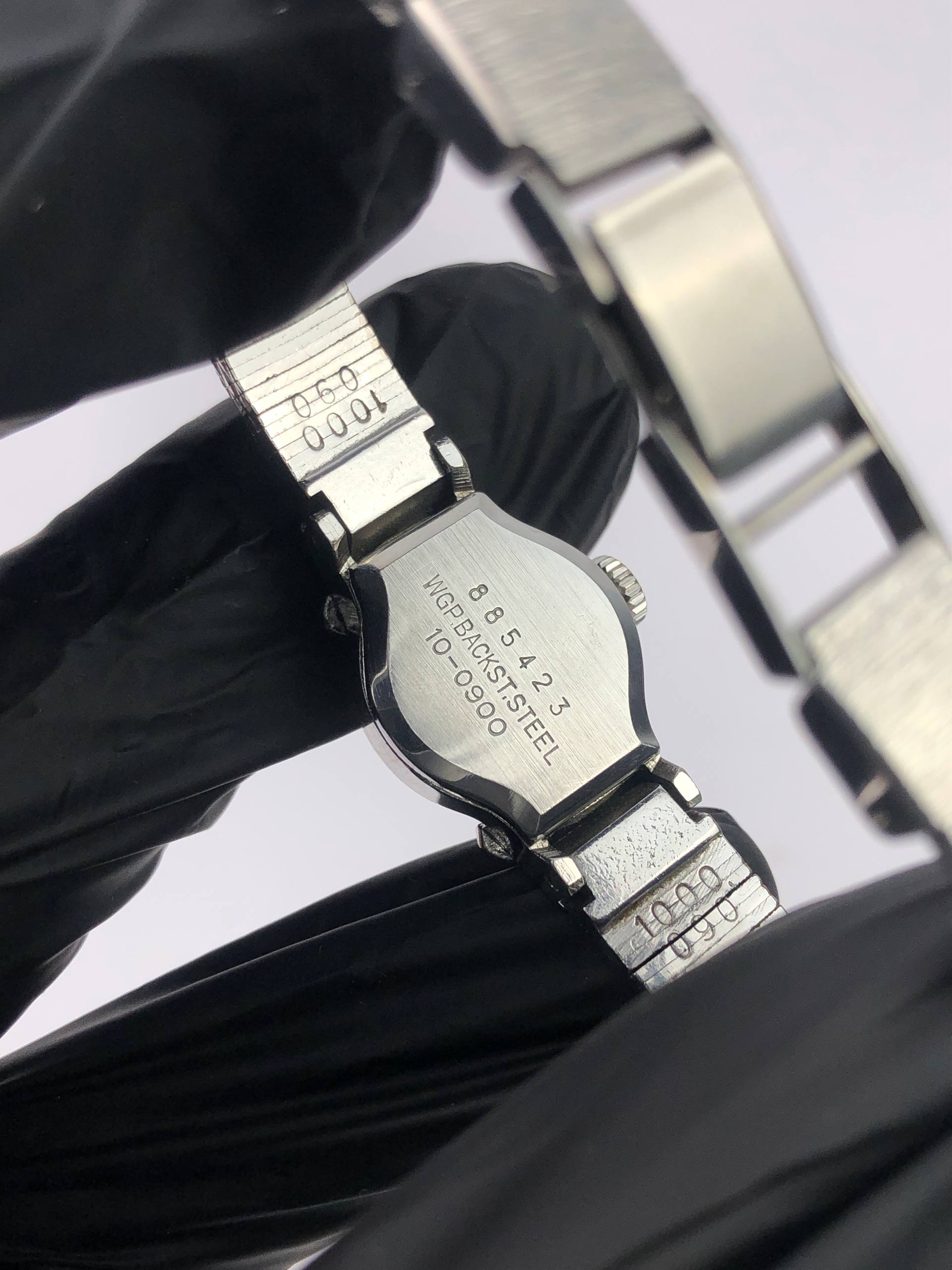 SEIKO LADIES VINTAGE WITH DIAMOND BEZEL - Gambar 8