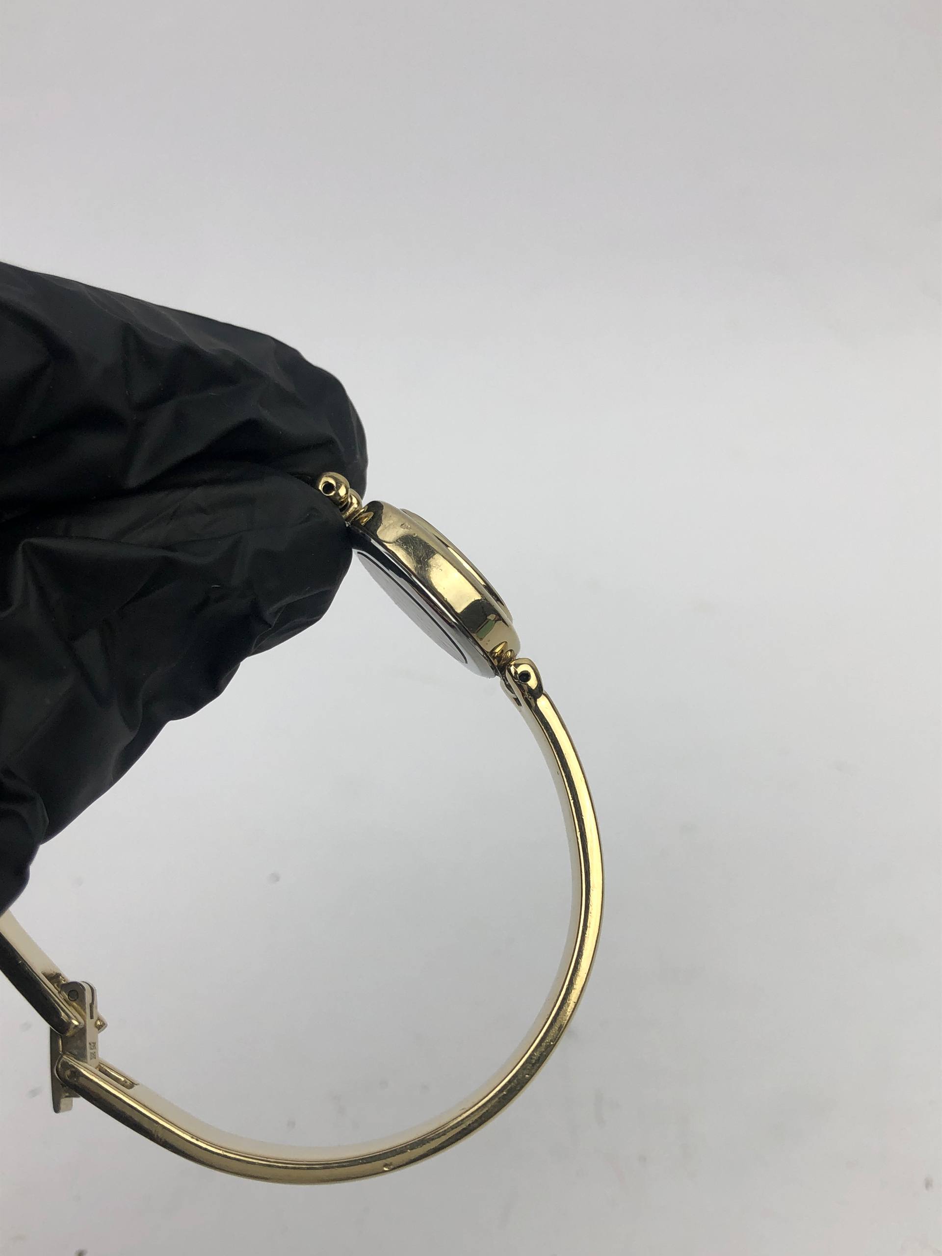 BEAUTIFUL CITIZEN FEEL BANGLE GOLD CASE - Gambar 5