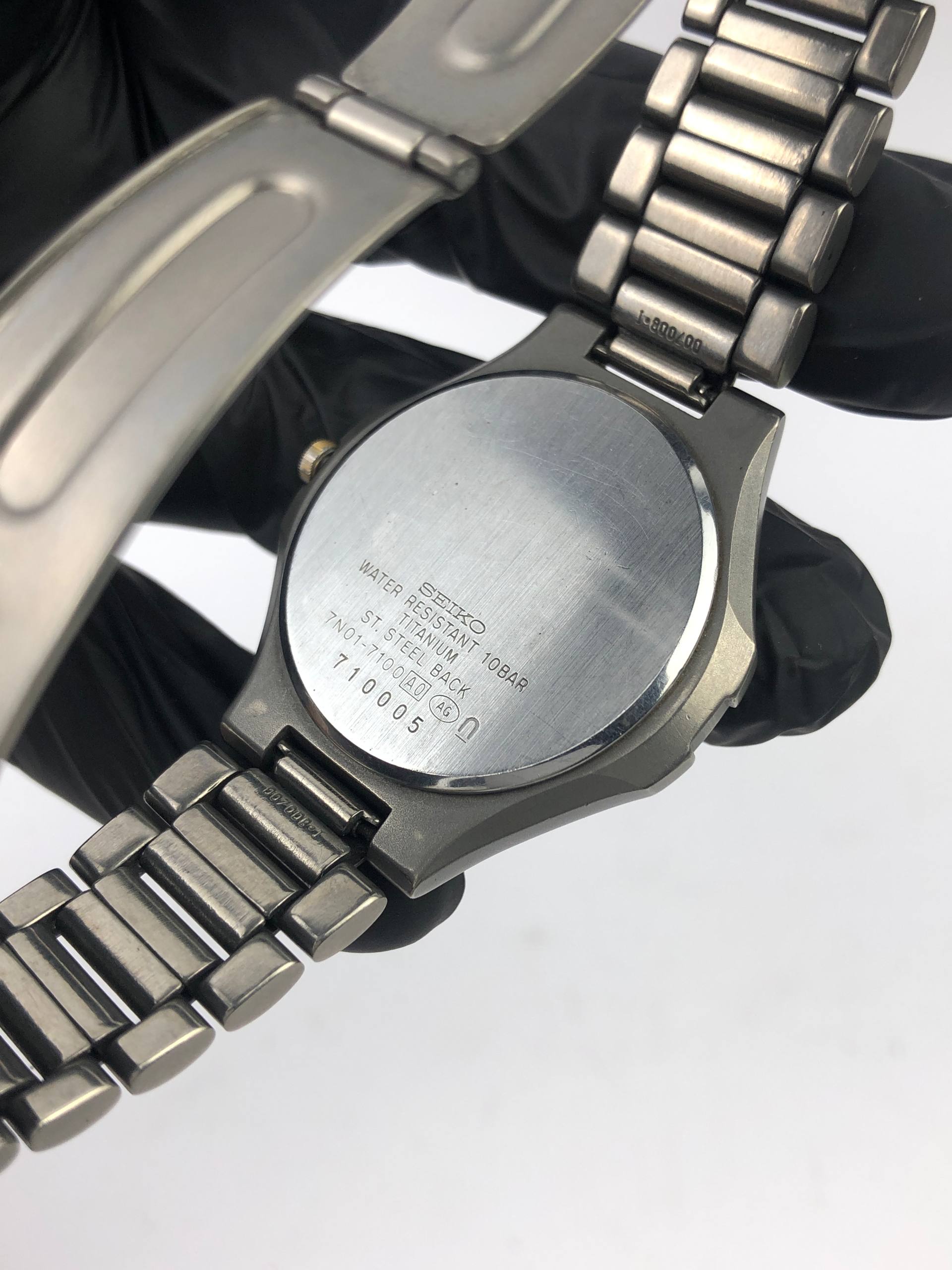 FULL LUME DIAL SEIKO SPIRIT TITANIUM - Gambar 9