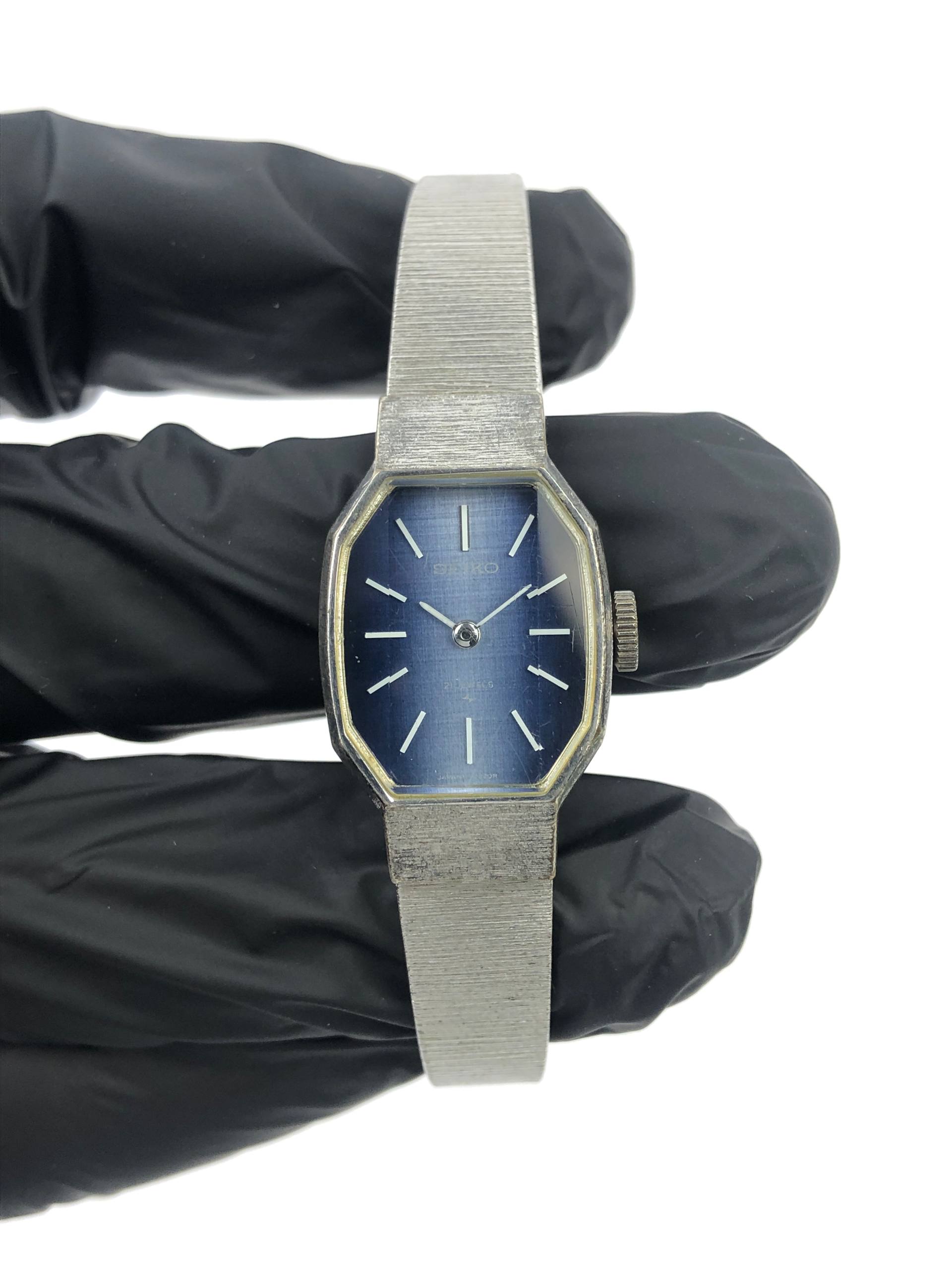 BEAUTIFUL SEIKO LADY OCTAGON BLUE SUNBURST DIAL - Gambar 2