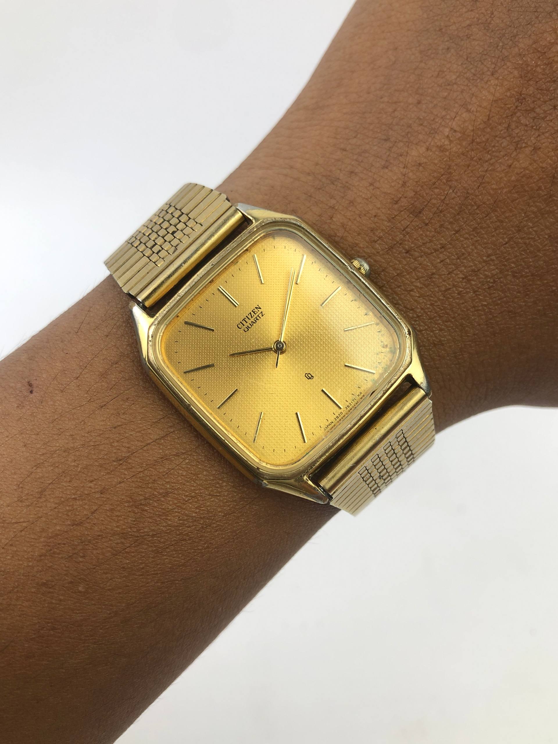 CITIZEN CQ OCTAGON TEXTURE DIAL