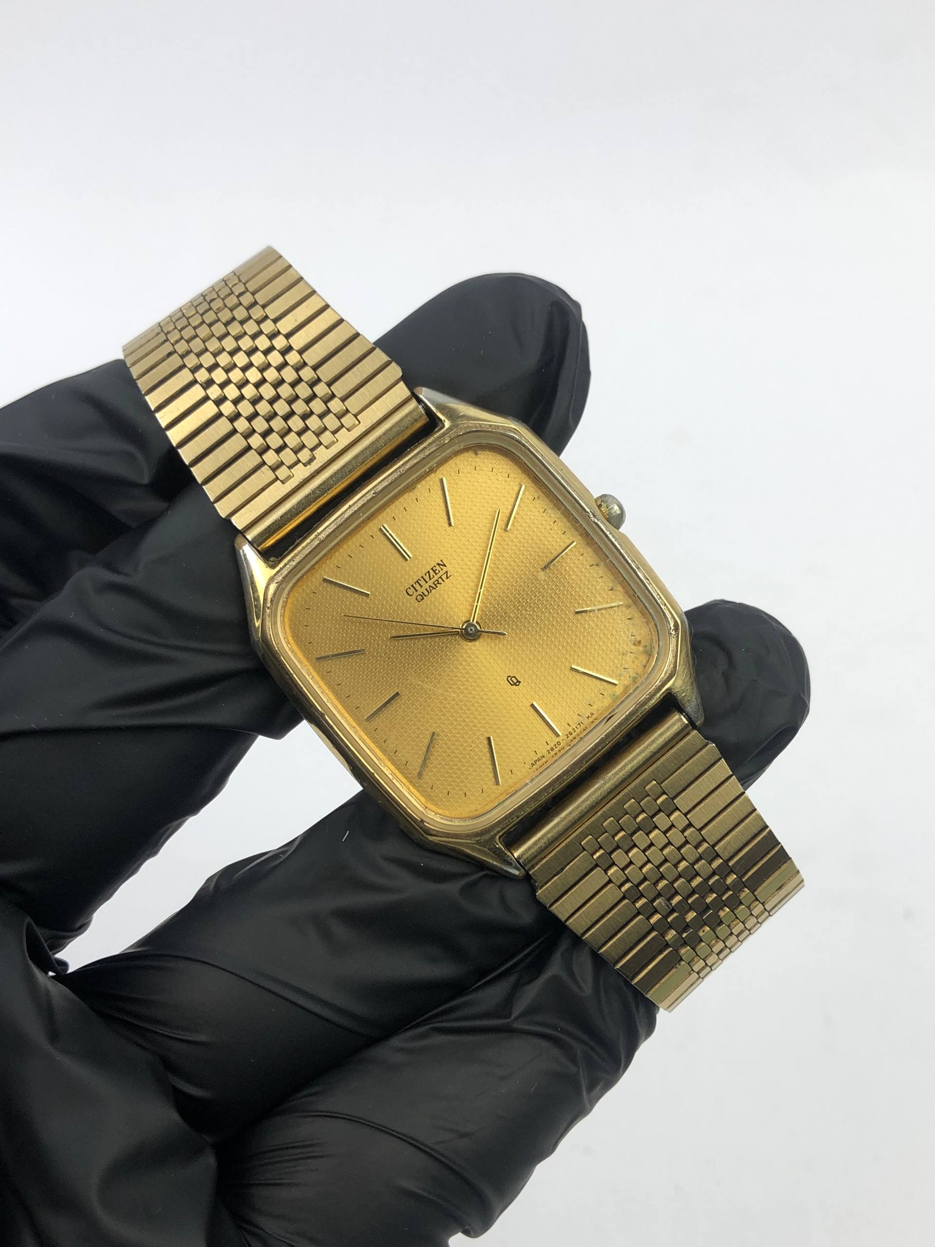 CITIZEN CQ OCTAGON TEXTURE DIAL - Gambar 4