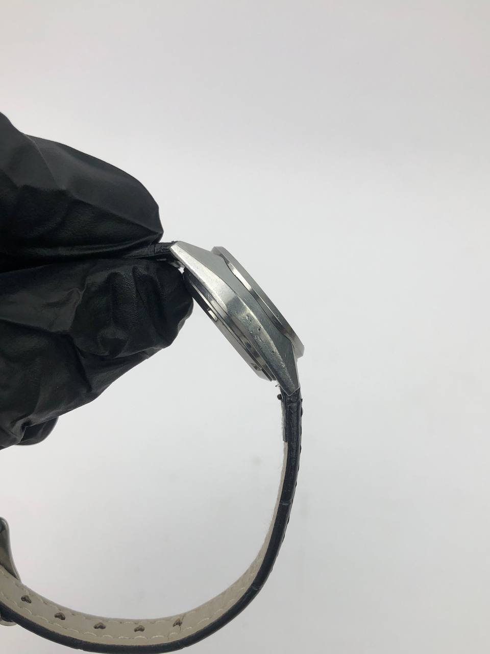 CITIZEN CQ LADIES GREEN SUNBURST DIAL - Gambar 6