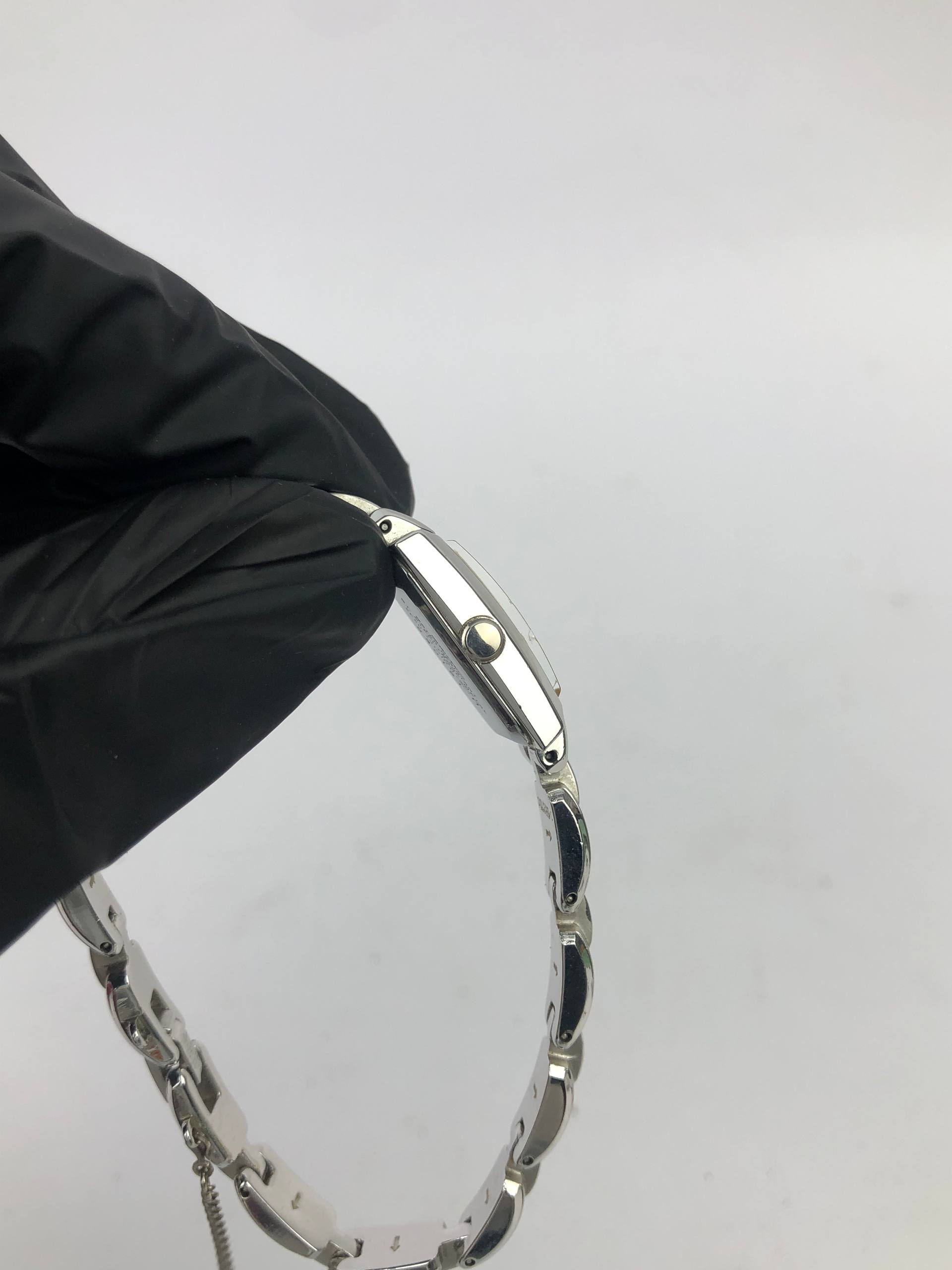 BEAUTIFUL SEIKO TISSE TANK BANGLE QUARTZ - Gambar 5