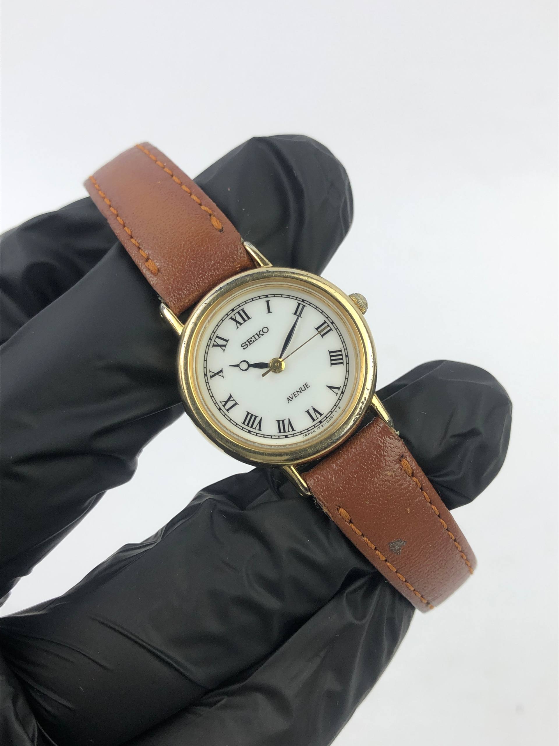 SEIKO AVENUE QUARTZ ROMAN DIAL - Gambar 4