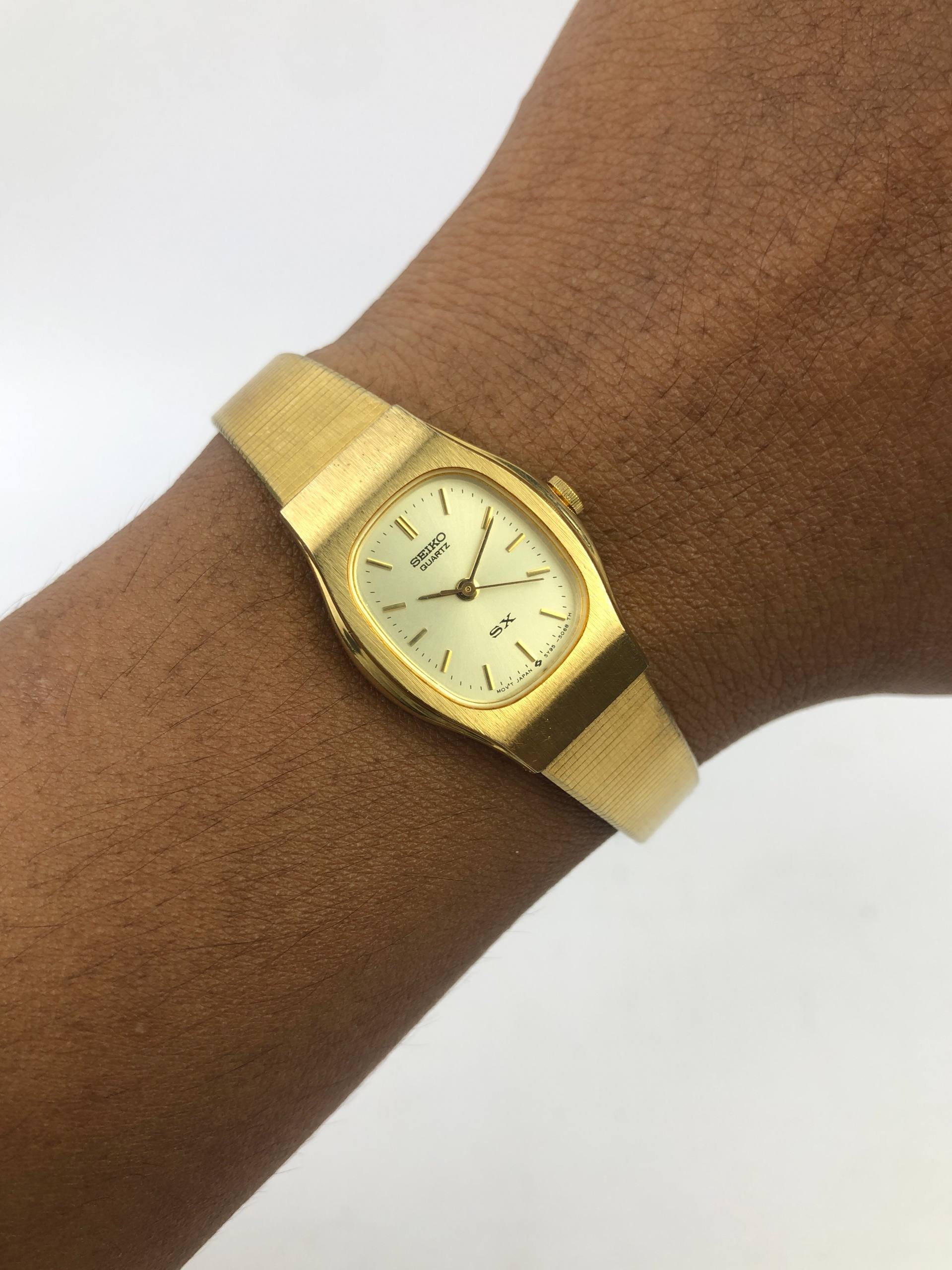 VINTAGE SEIKO QUARTZ SX OVAL LADIES