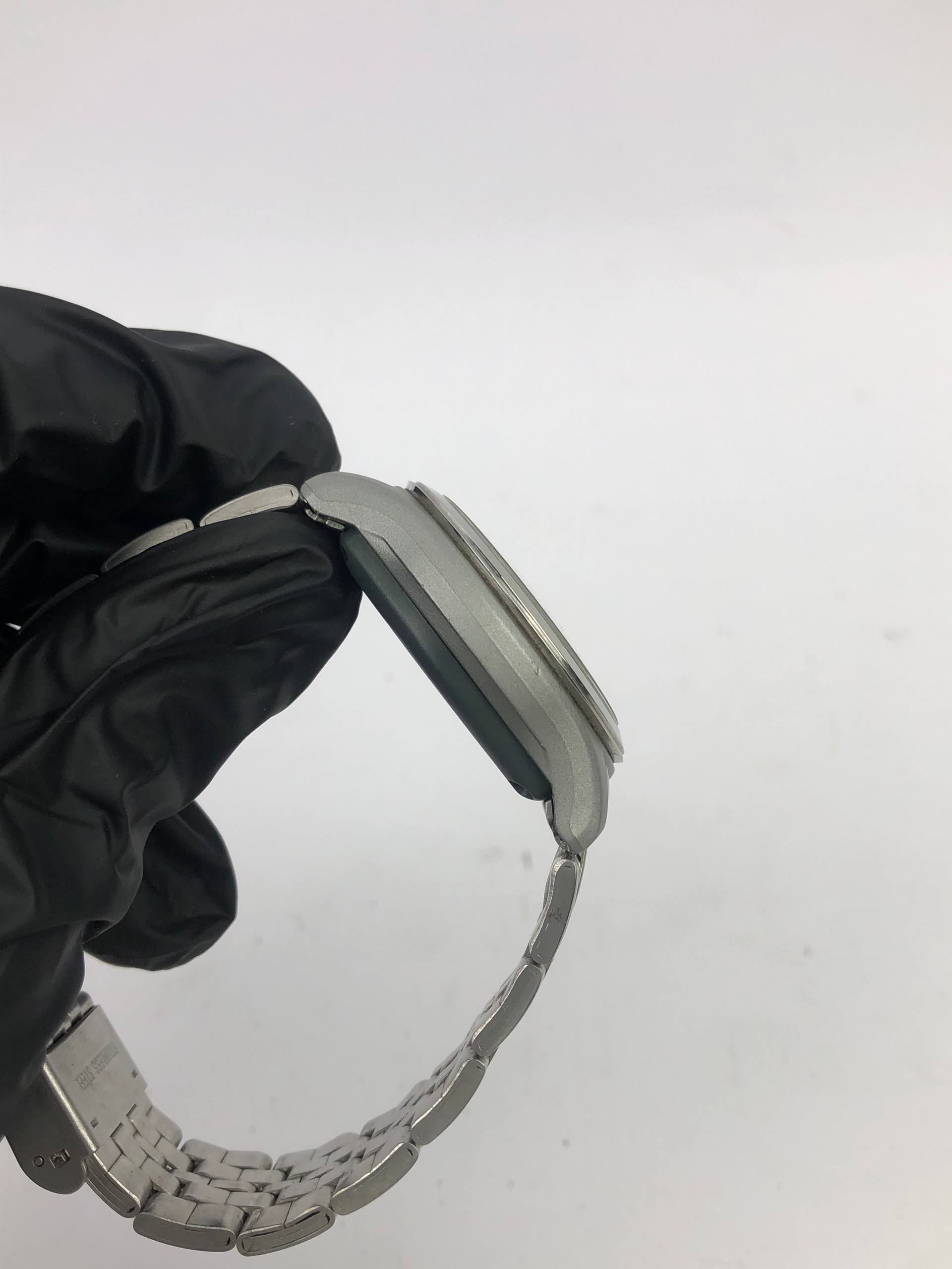 Q&Q RADIO CONTROLLED ALL ORIGINAL - Gambar 6