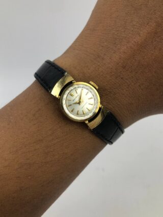 VINTAGE SEIKO SOLAR LADIES GOLD CASE