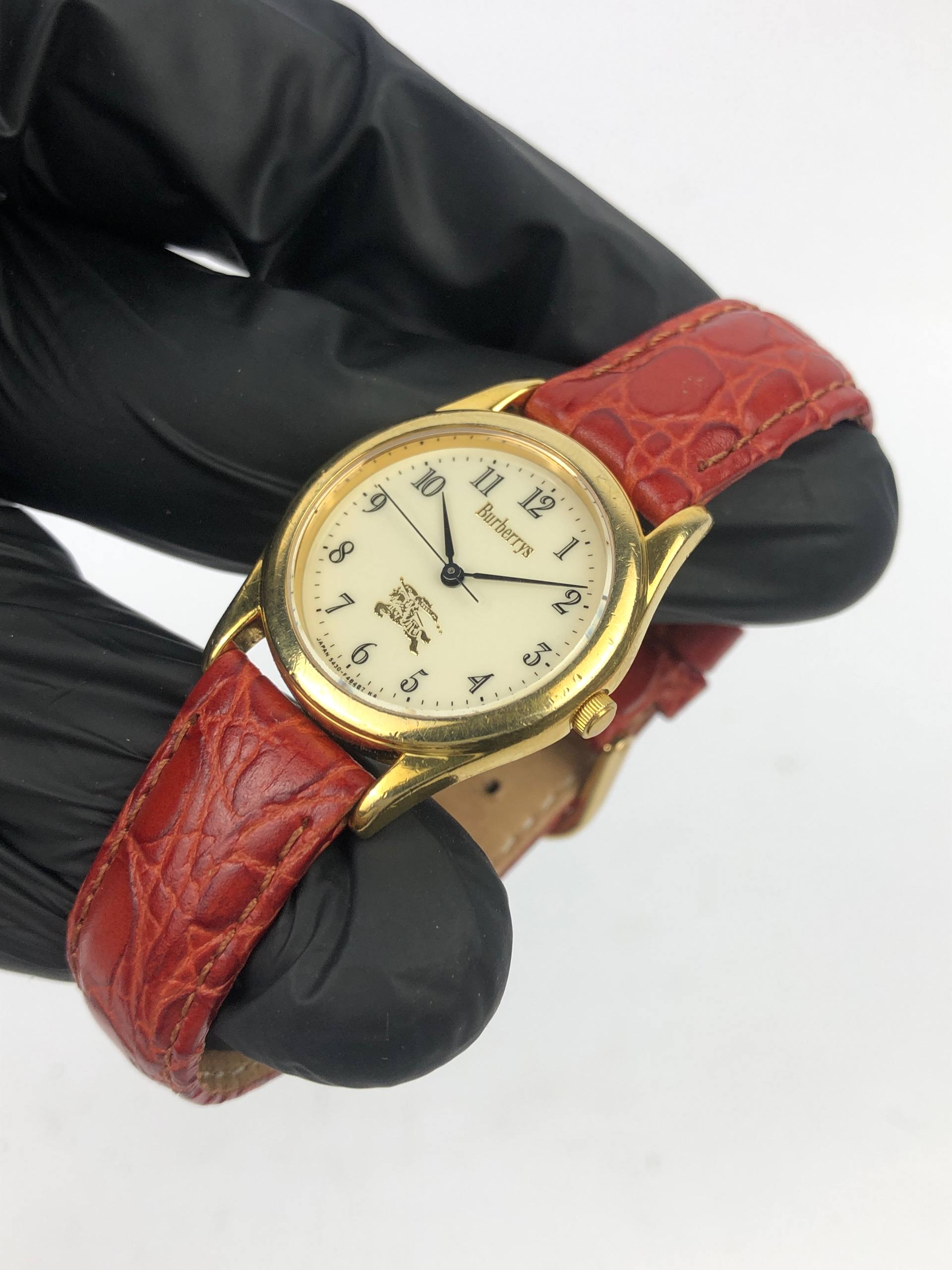 BURBERRYS CITIZEN FULL GOLD KLASIK - Gambar 3