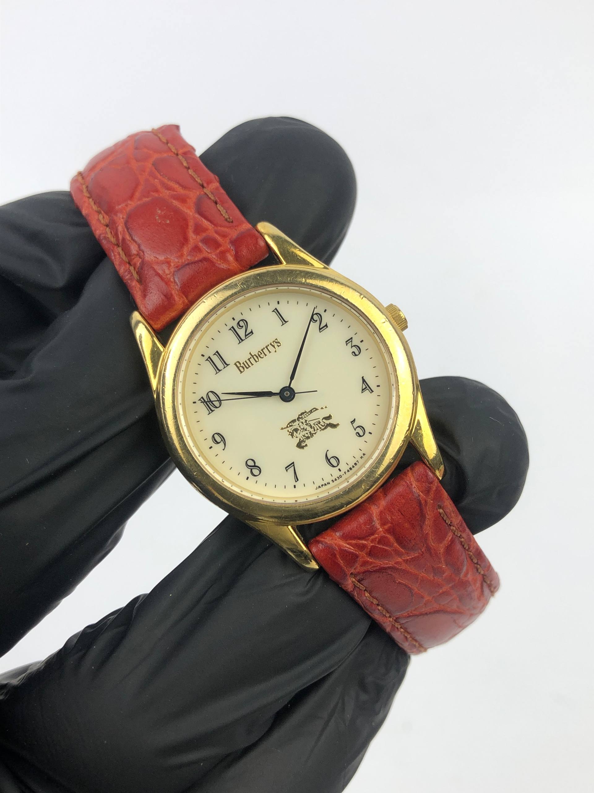 BURBERRYS CITIZEN FULL GOLD KLASIK - Gambar 4