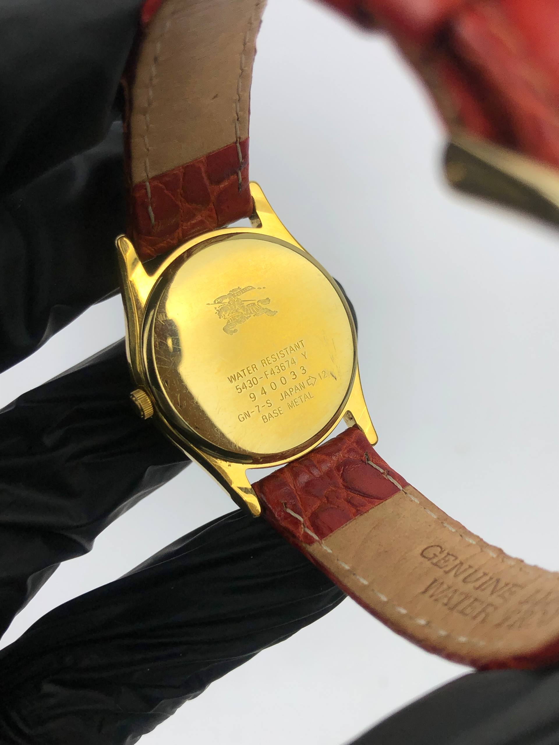 BURBERRYS CITIZEN FULL GOLD KLASIK - Gambar 7