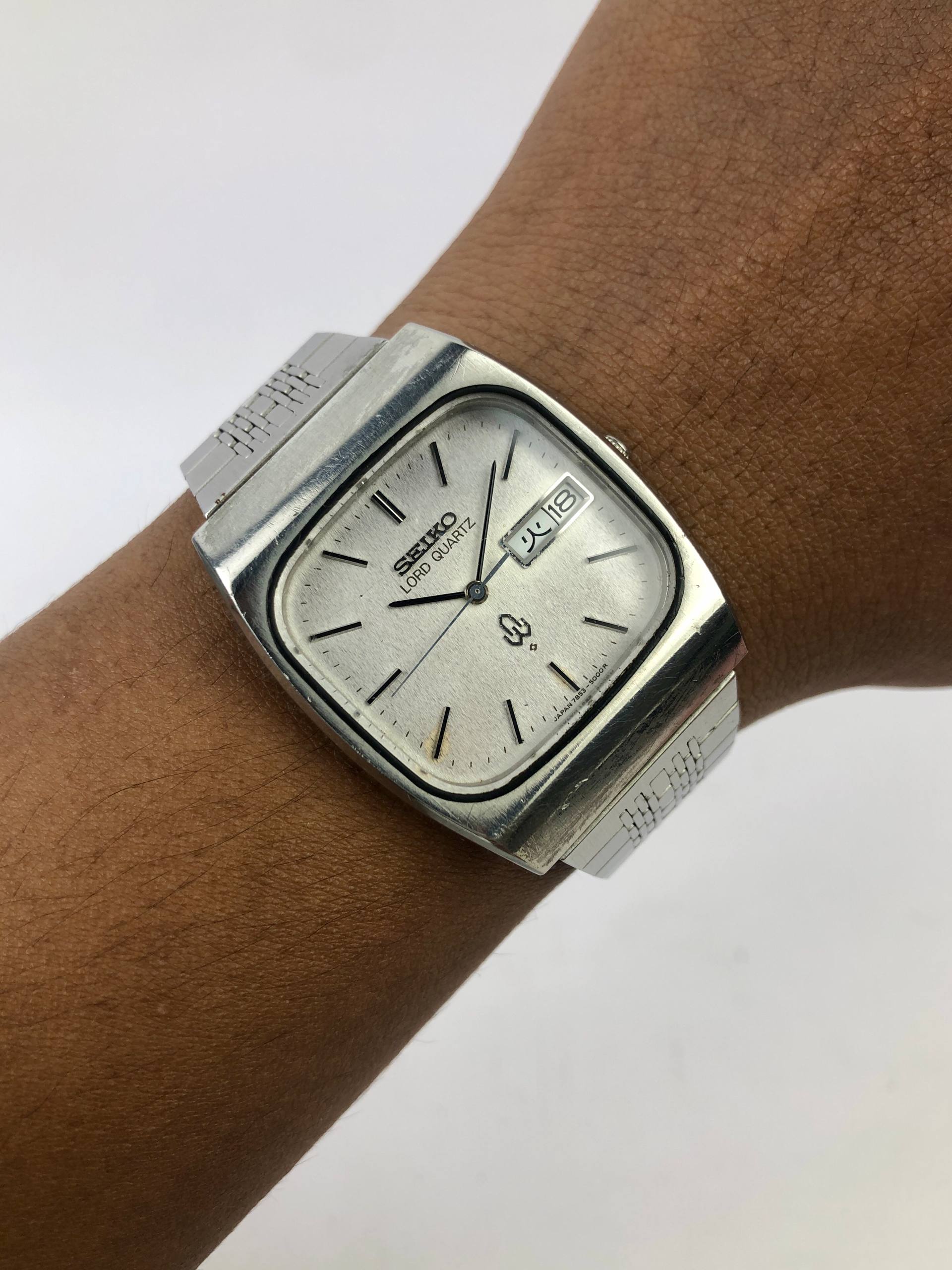 SEIKO LORD QUARTZ DAYDATE DIAL TEXTURE