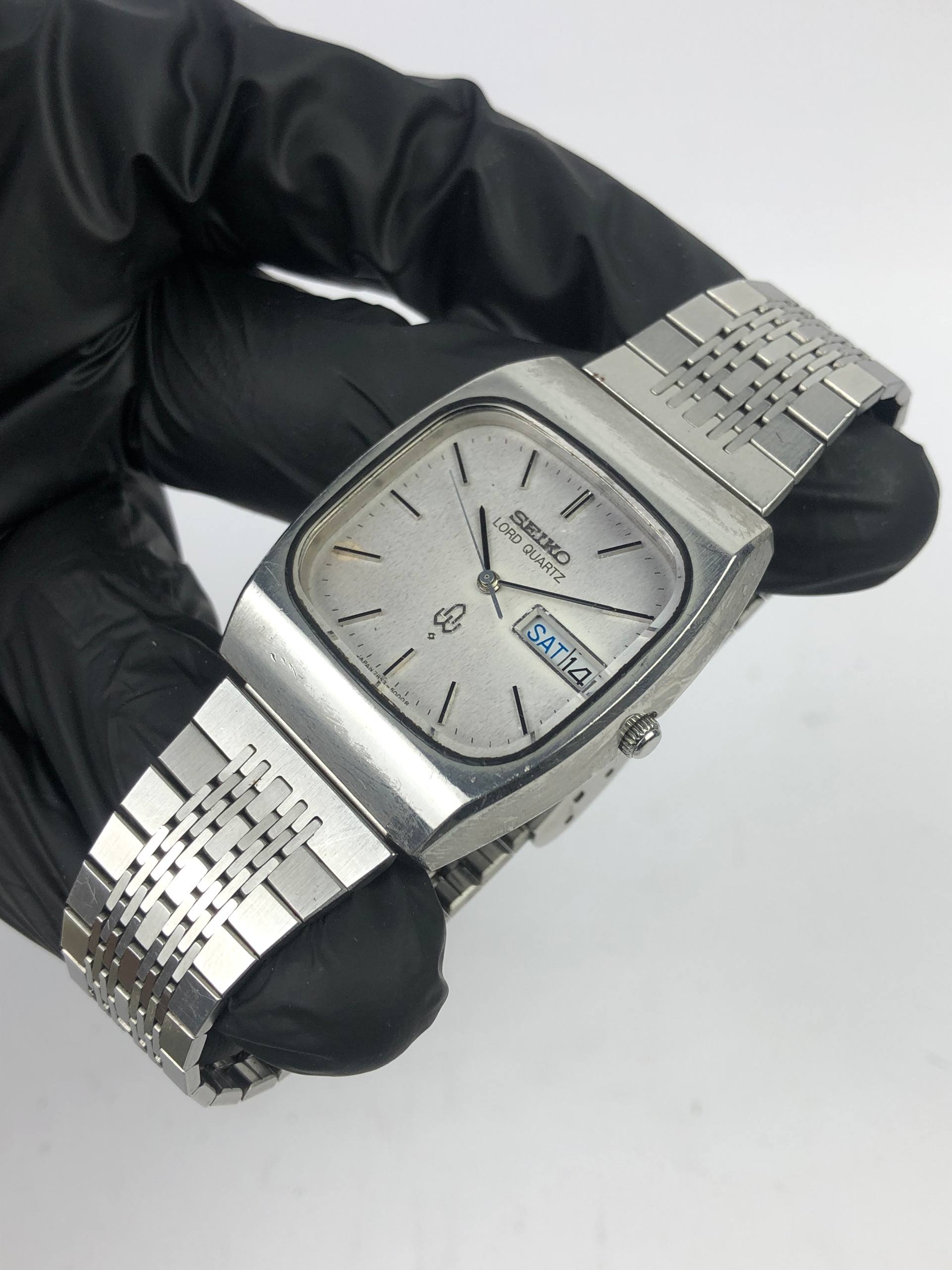 SEIKO LORD QUARTZ DAYDATE DIAL TEXTURE - Gambar 3