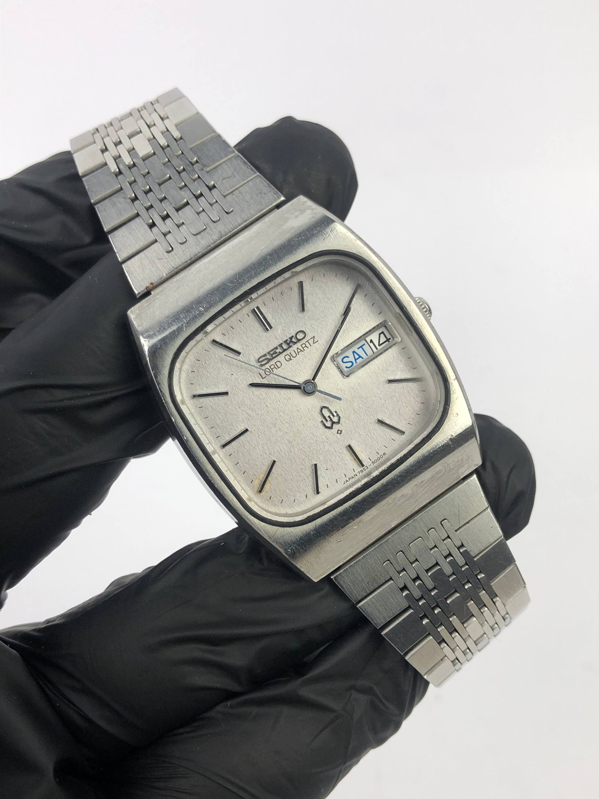 SEIKO LORD QUARTZ DAYDATE DIAL TEXTURE - Gambar 4