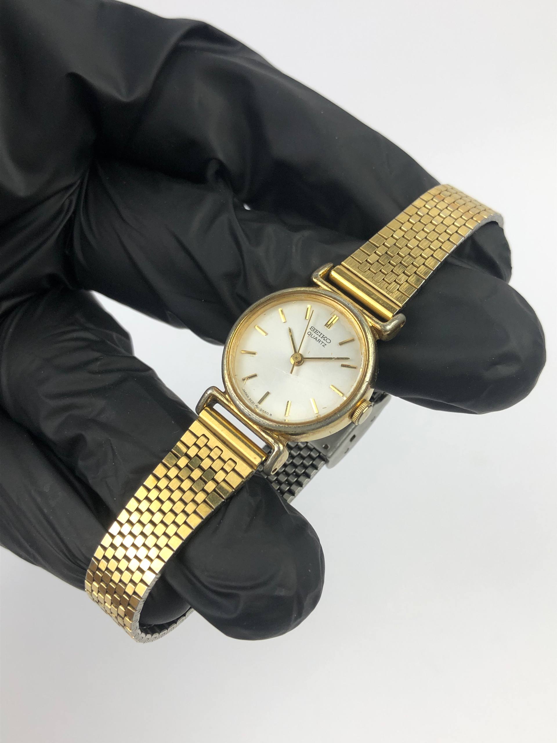 BEAUTIFUL SEIKO QUARTZ LADIES ALL ORIGINAL - Gambar 3