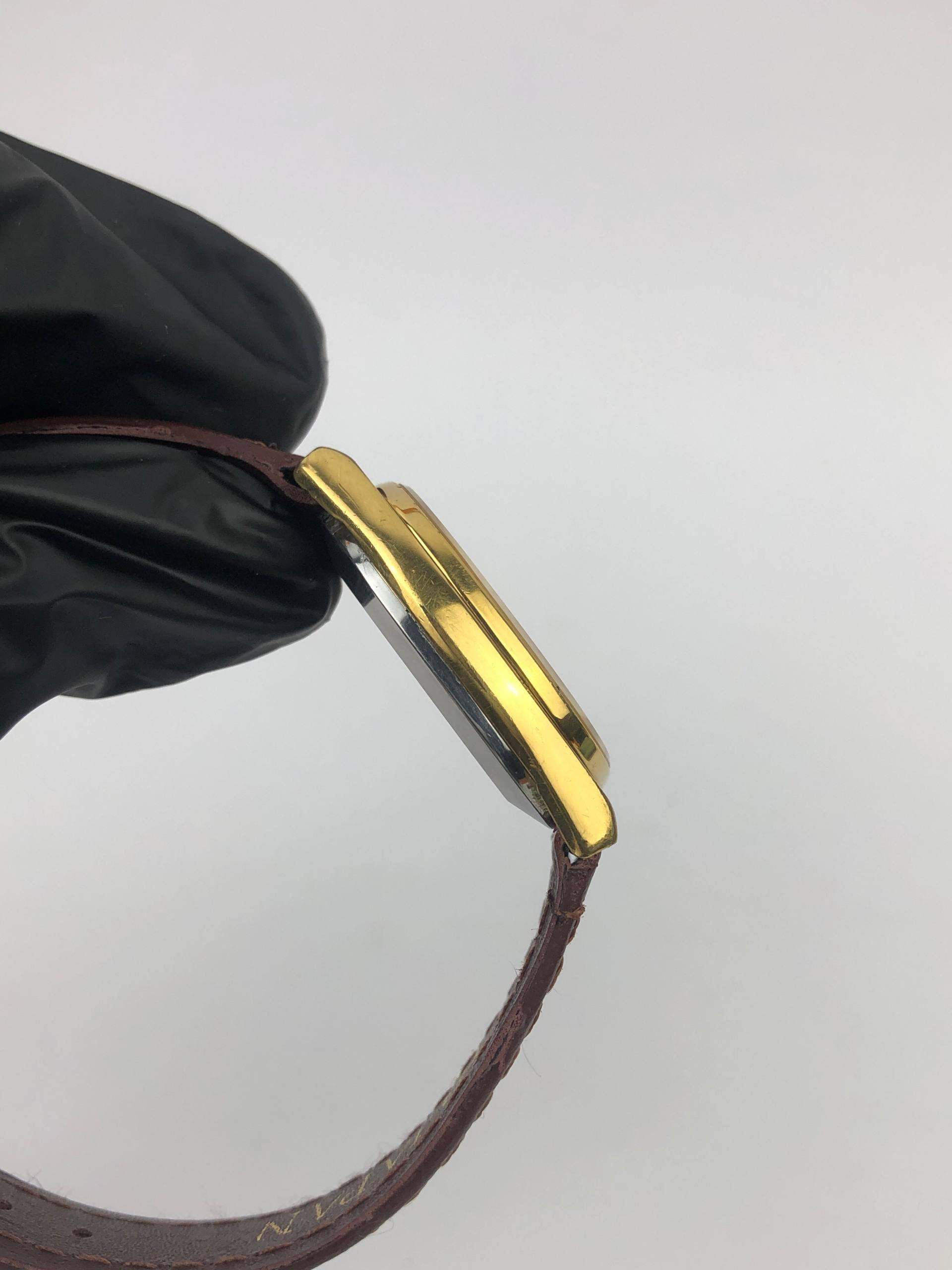 CITIZEN CRYSTON QUARTZ GOLD TEXTURE DIAL - Gambar 6