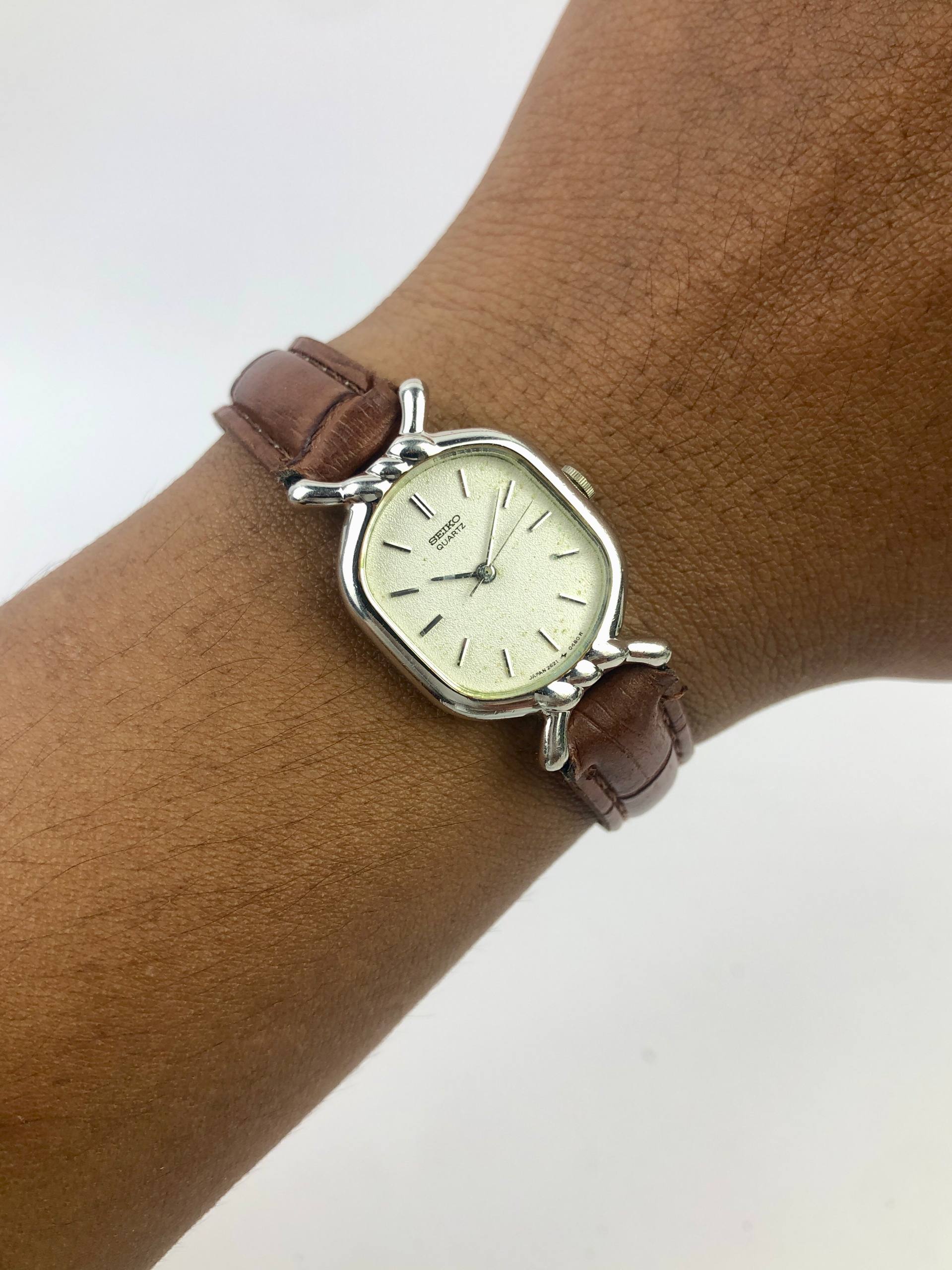 KLASIK SEIKO LADIES QUARTZ SNOWFLAG VANCY LUG