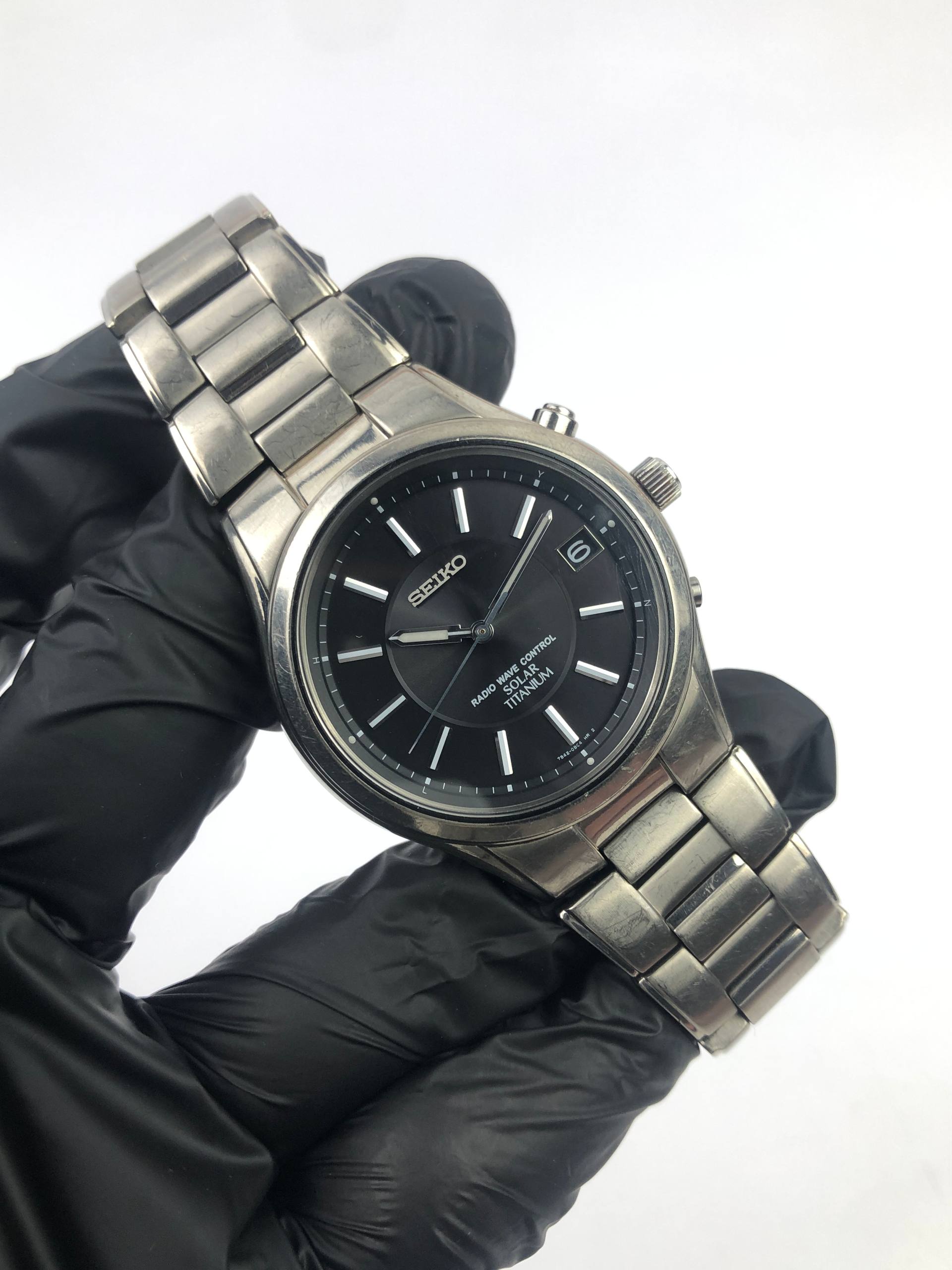 SEIKO RADIOWAVE FULL TITANIUM ALL ORIGINAL - Gambar 4