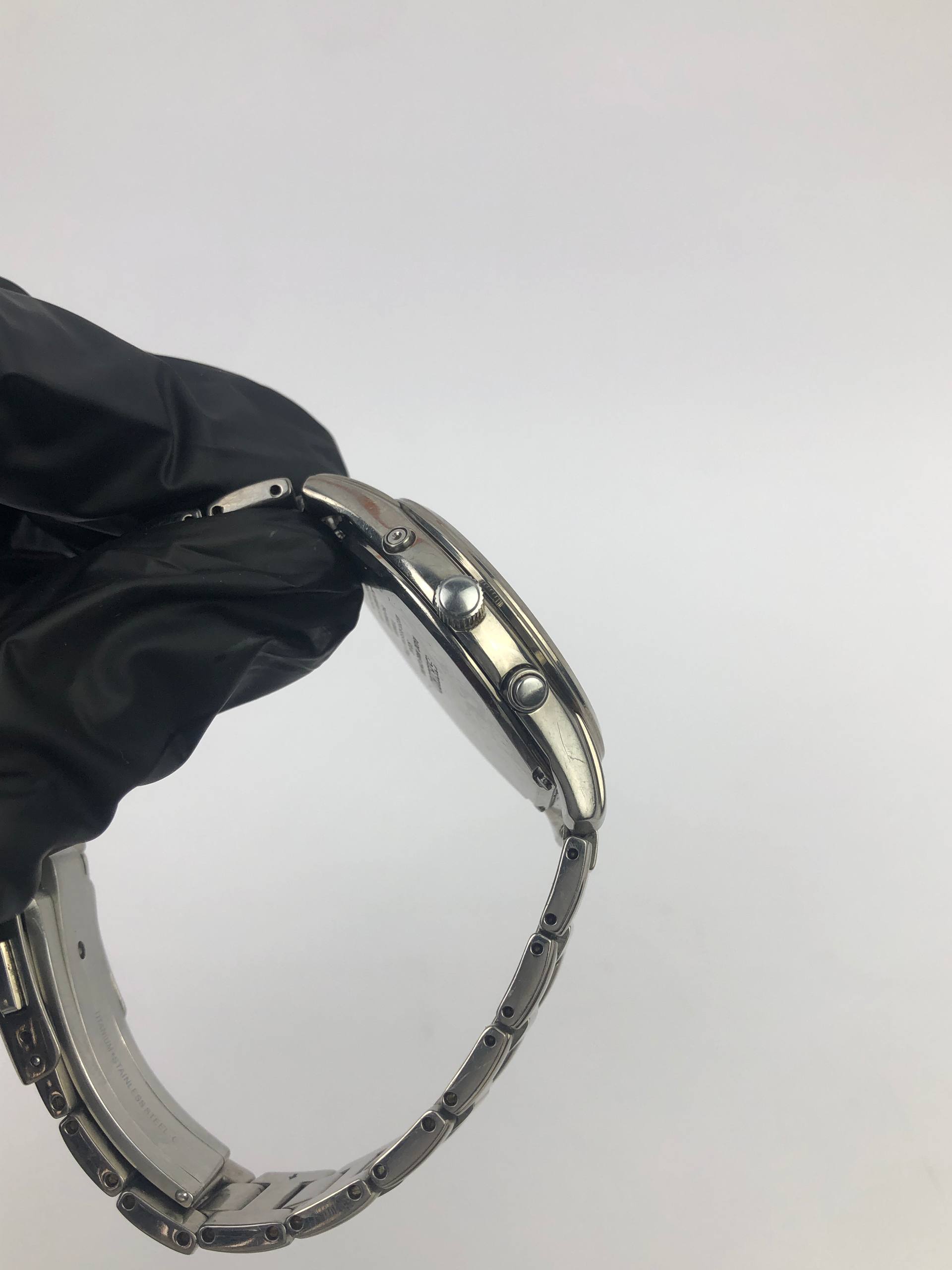 SEIKO RADIOWAVE FULL TITANIUM ALL ORIGINAL - Gambar 6