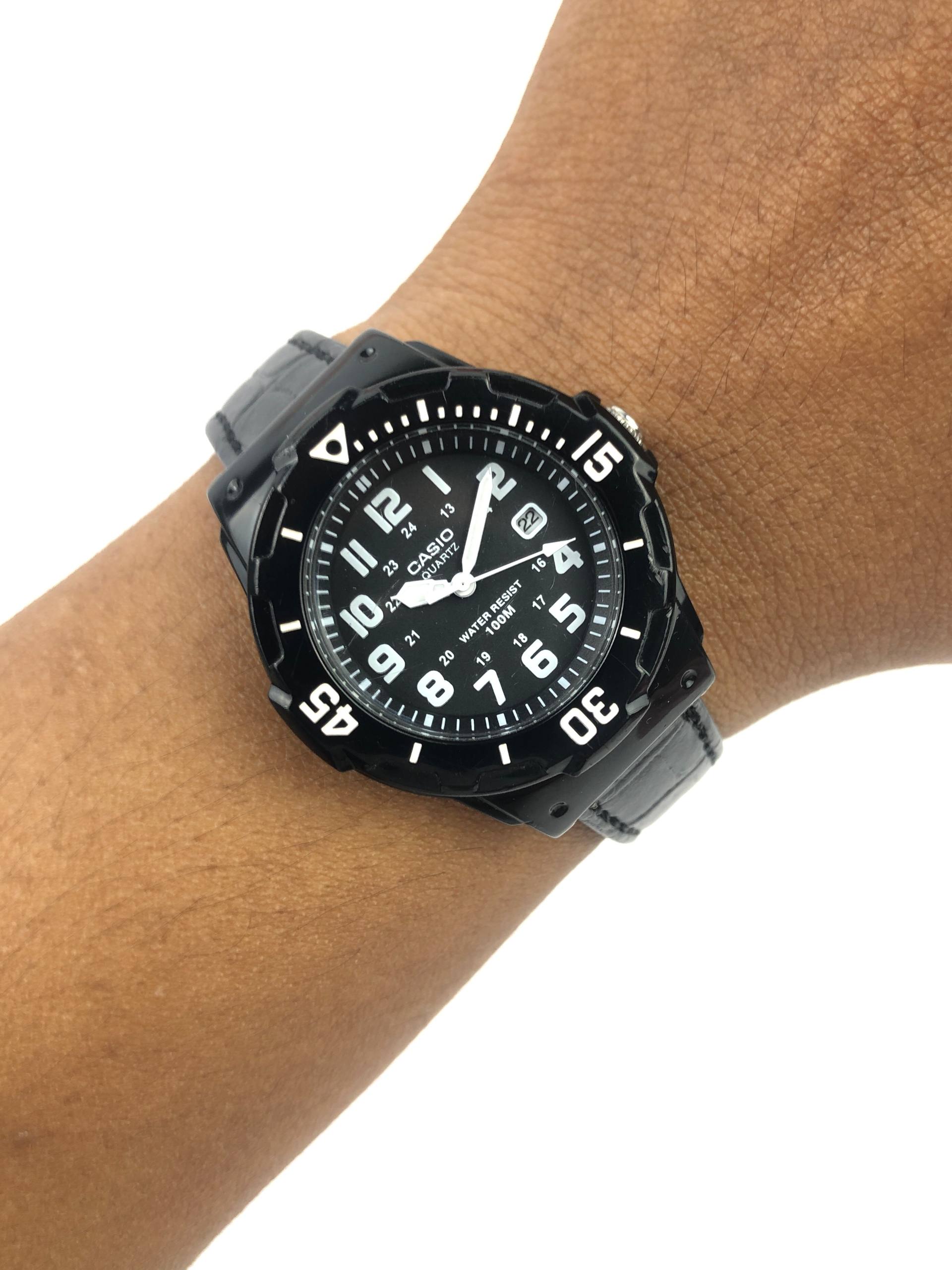 CASIO SPORTY LADIES DIVER MODEL