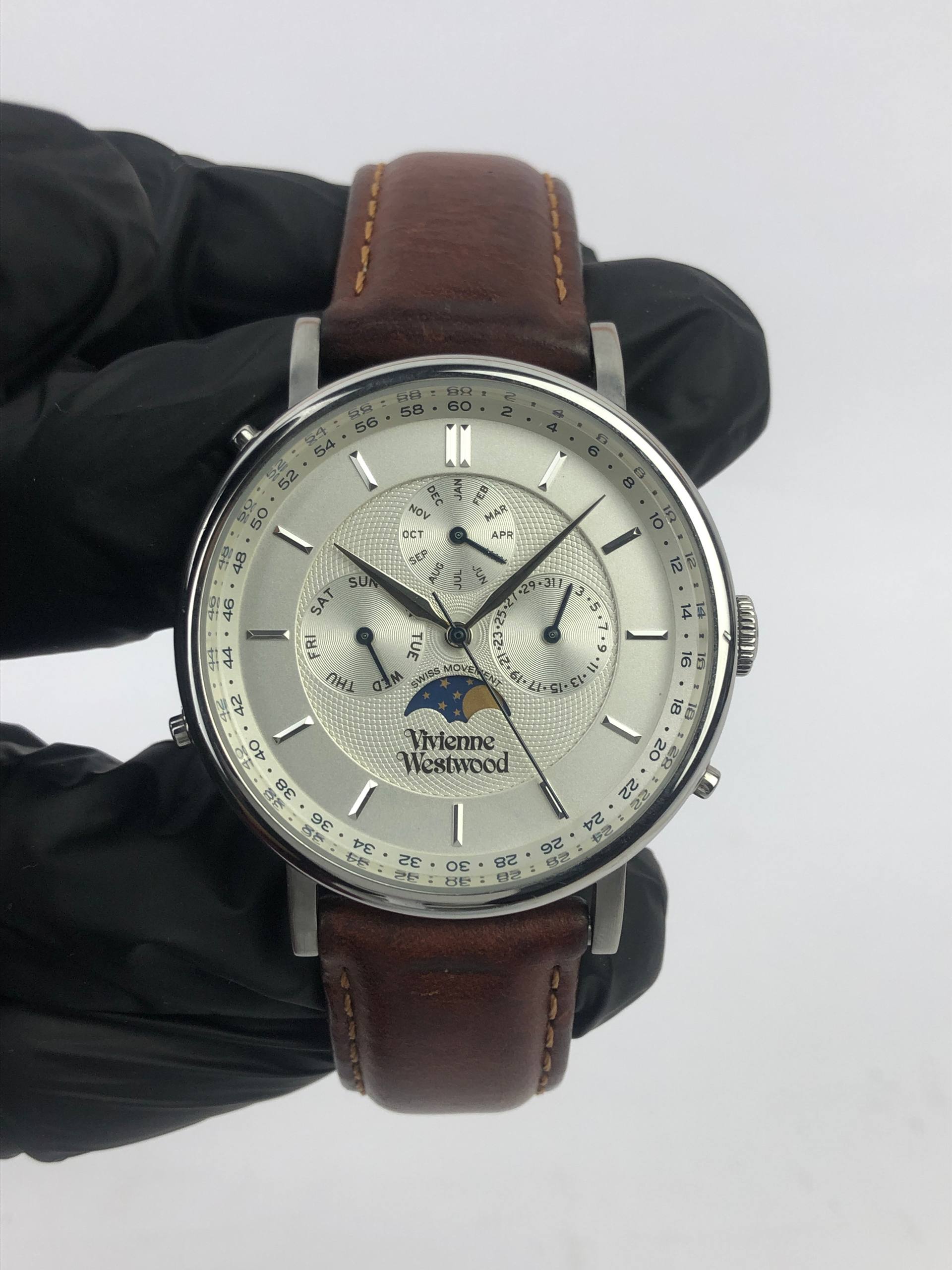 SWISSWATCH VIVIENNE WESTWOOD MOONPHASE SUB DAYDATE - Gambar 2
