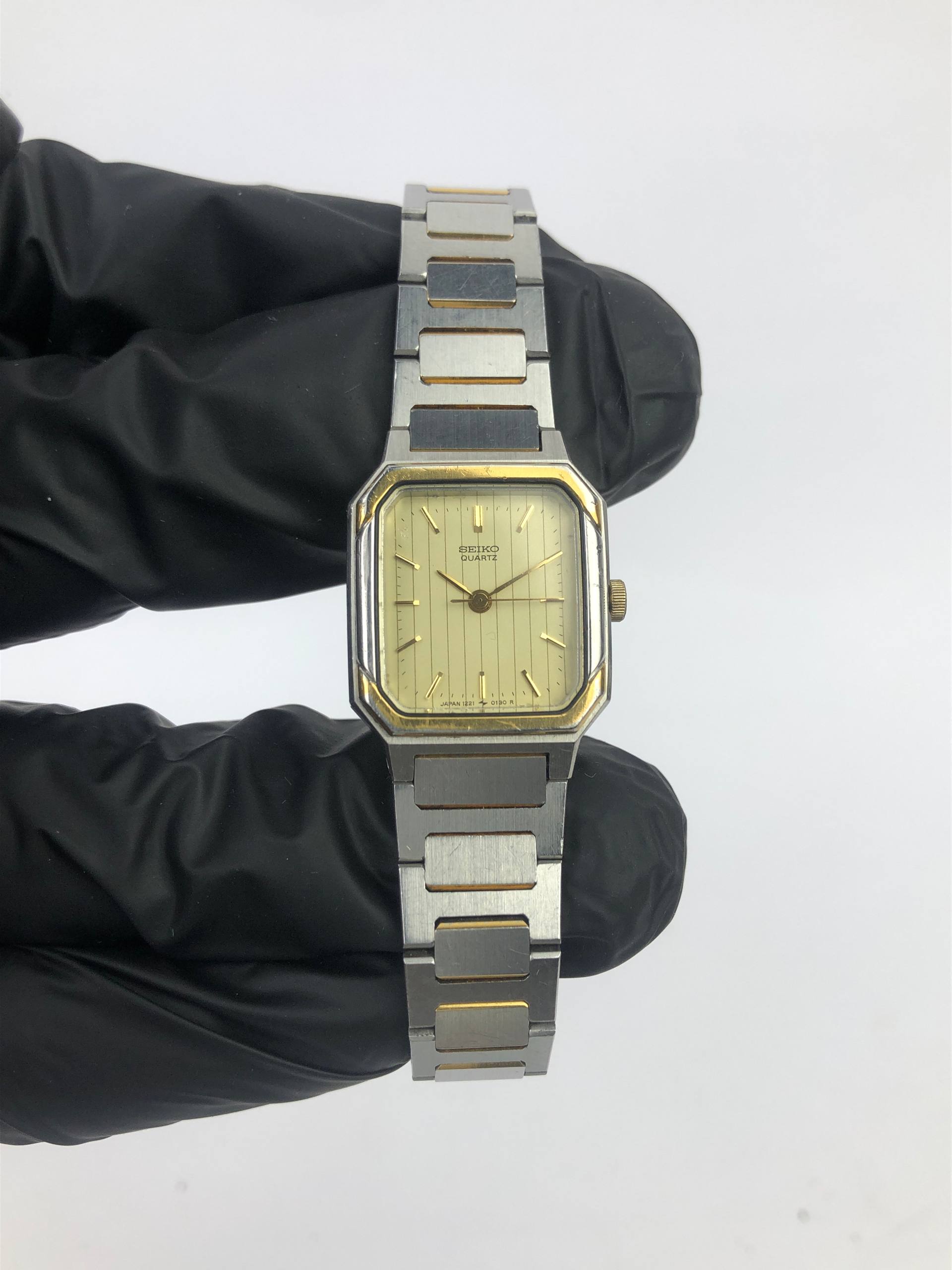 SEIKO QUARTZ TANK FULL BRACELET ALL ORIGINAL - Gambar 2