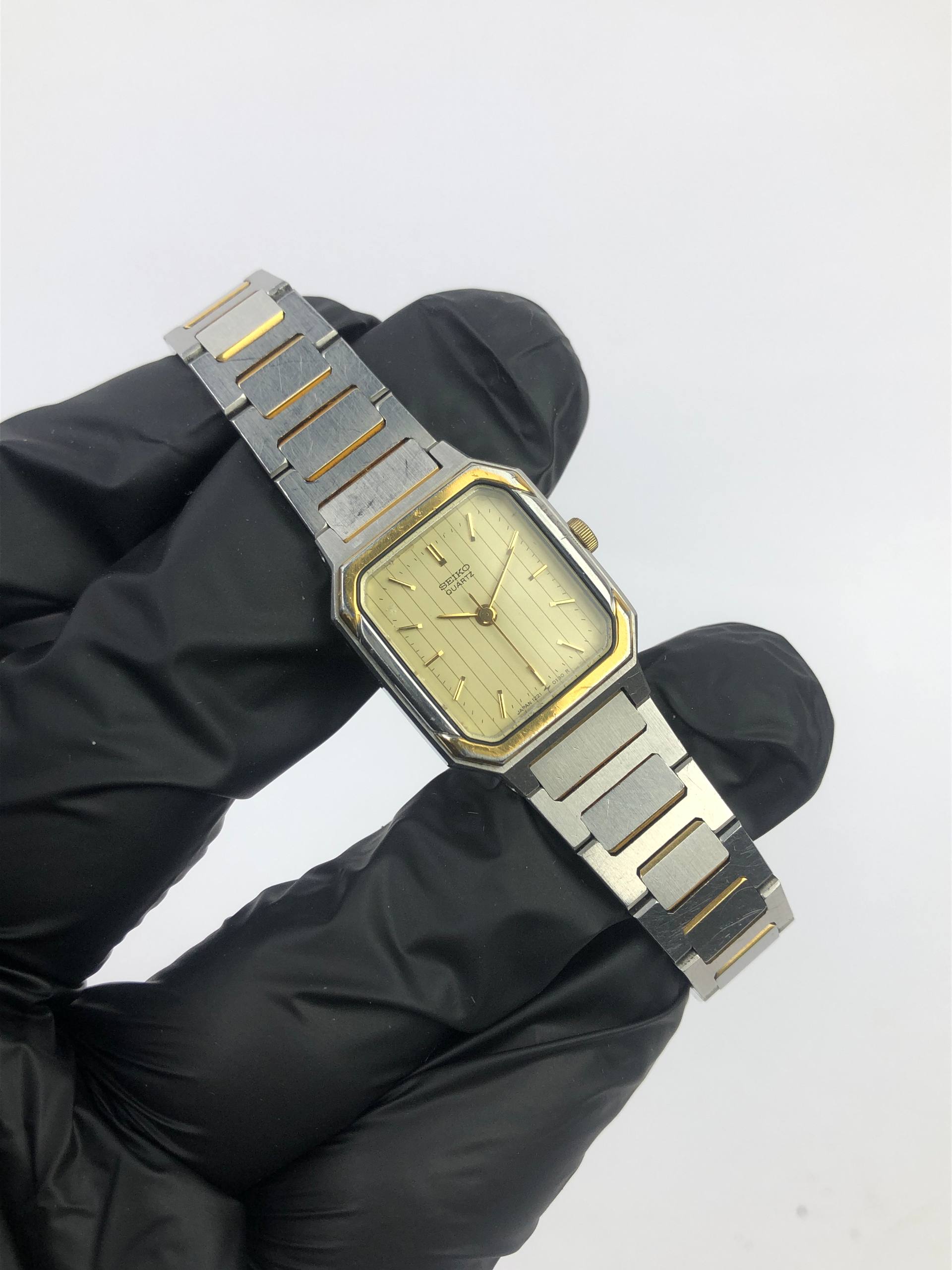 SEIKO QUARTZ TANK FULL BRACELET ALL ORIGINAL - Gambar 4