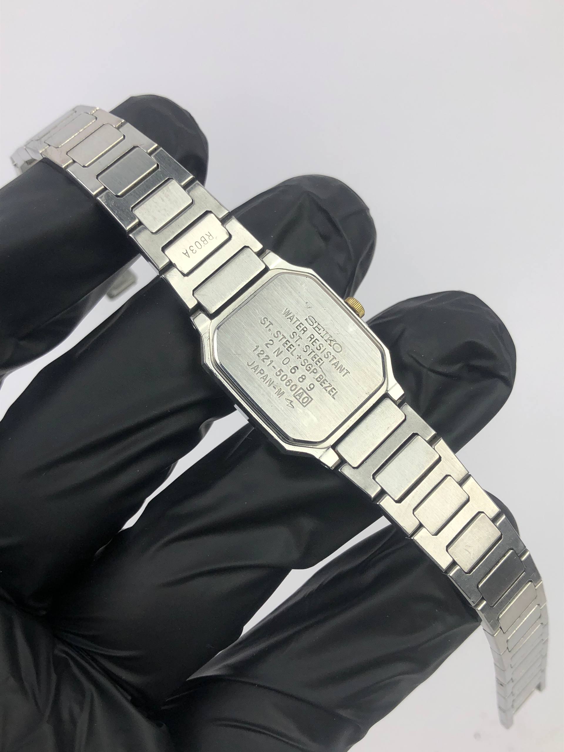 SEIKO QUARTZ TANK FULL BRACELET ALL ORIGINAL - Gambar 9