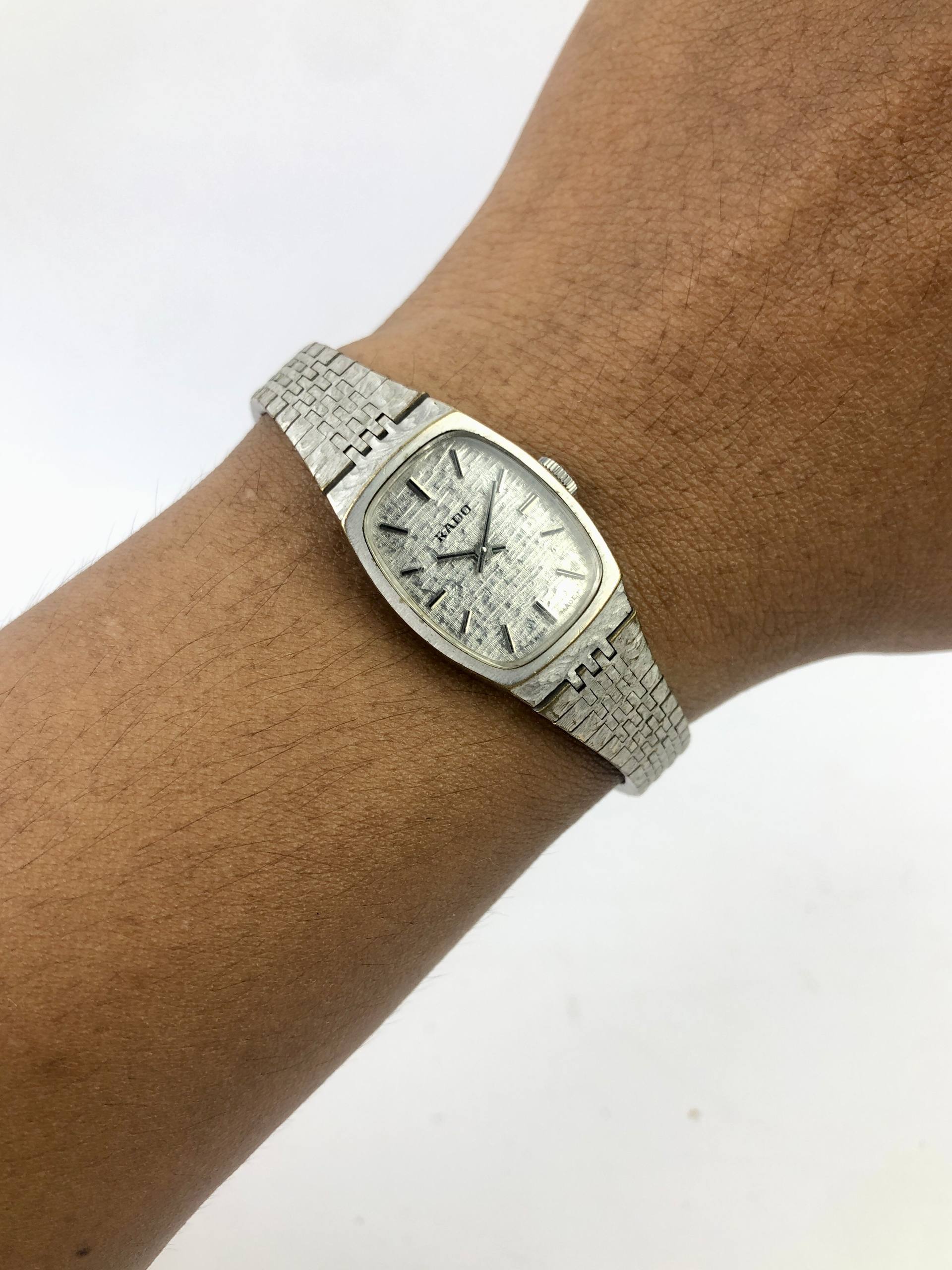 SWISSMADE RADO VINTAGE LADIES TEXTURED
