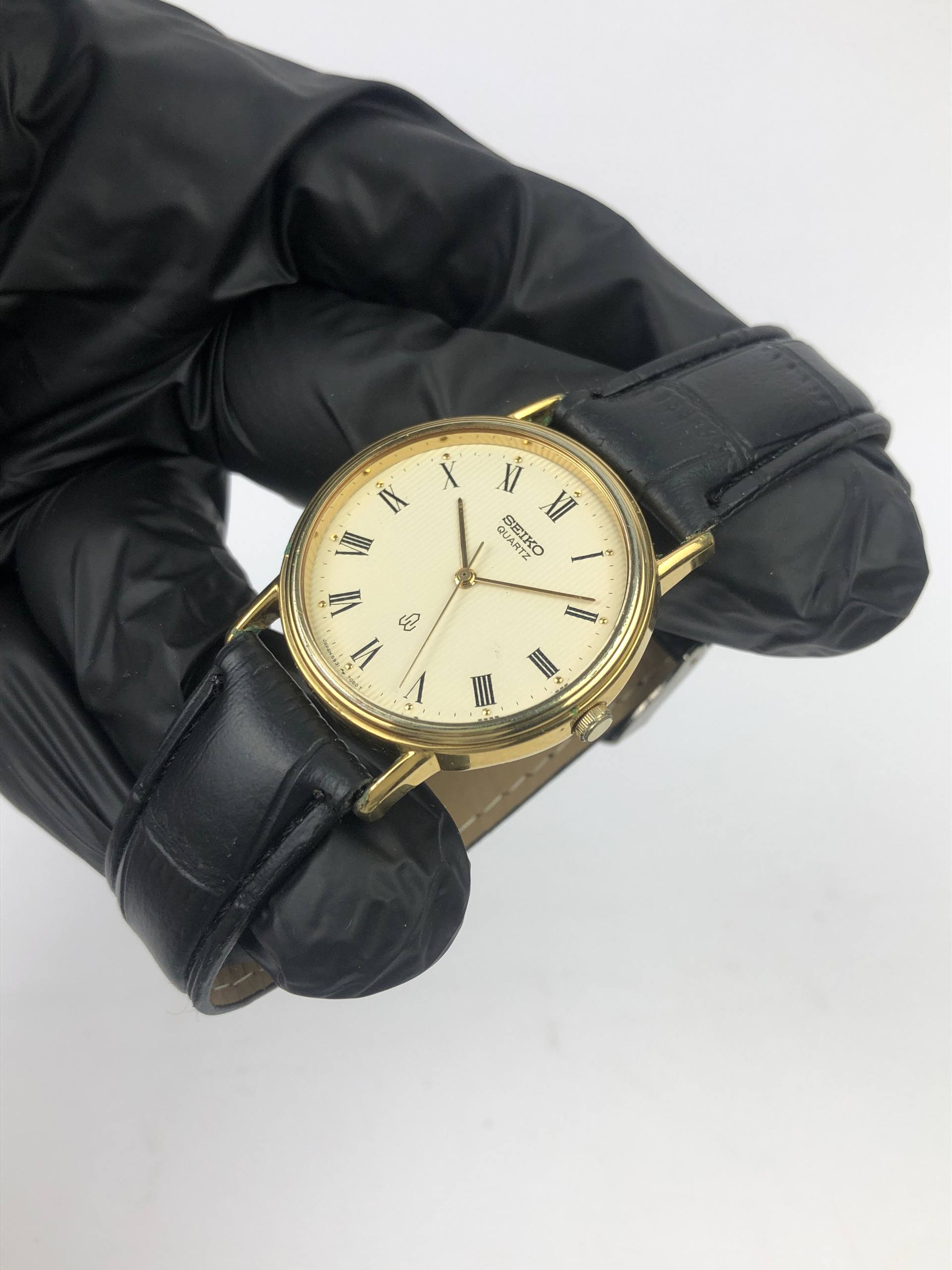SEIKO QUARTZ ROMAN DIAL BERGARIS - Gambar 3