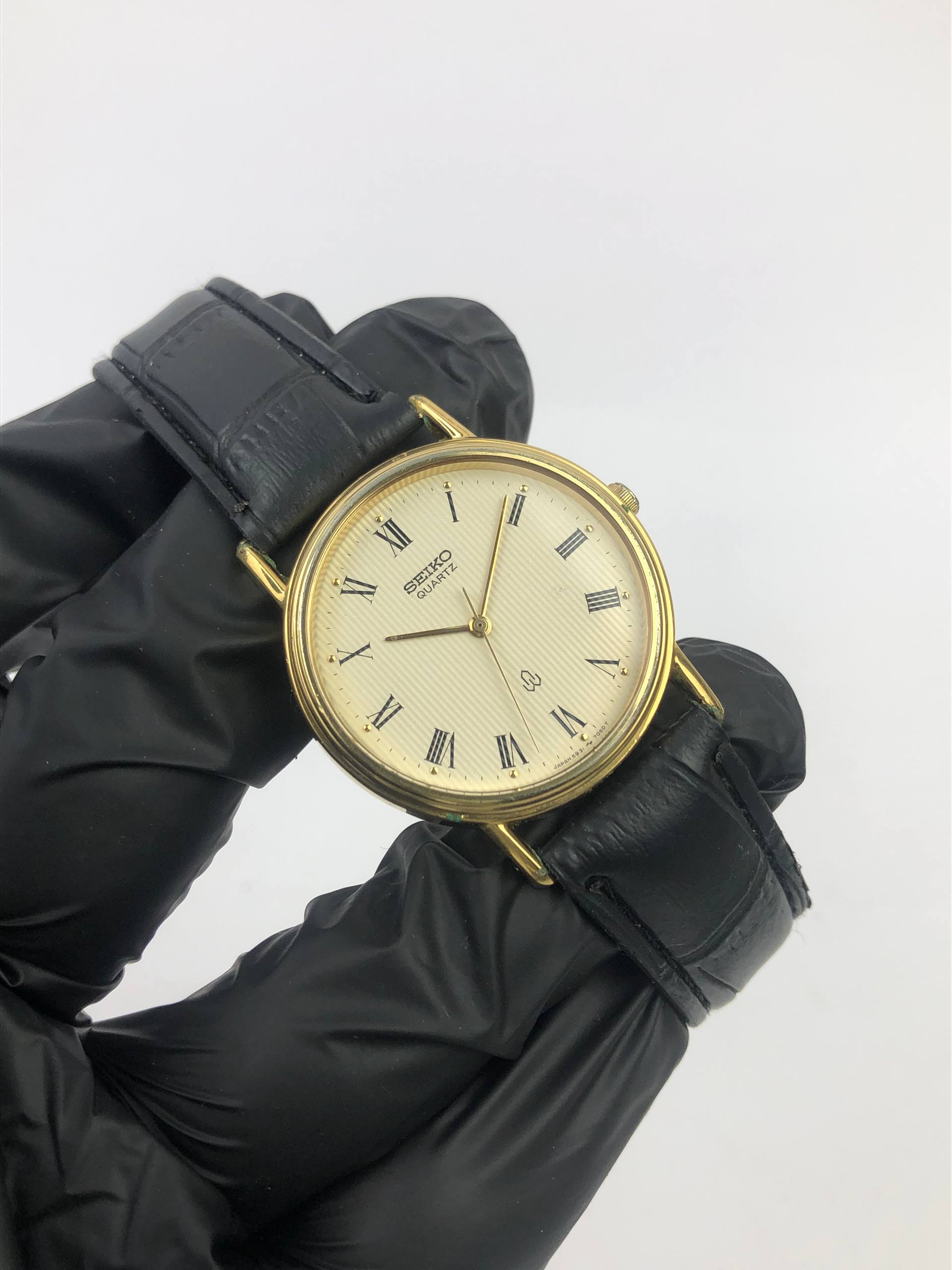 SEIKO QUARTZ ROMAN DIAL BERGARIS - Gambar 4