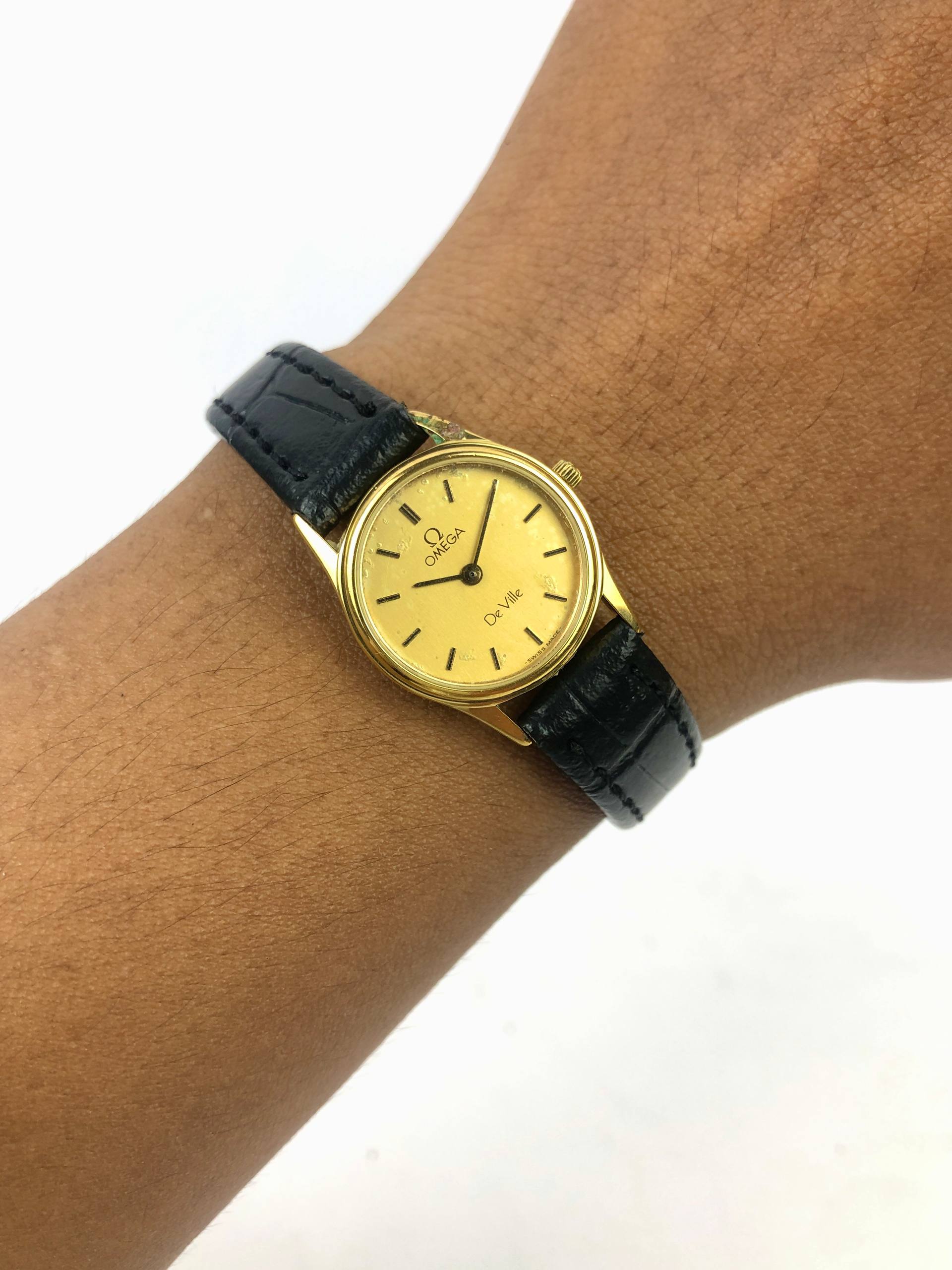 OMEGA DEVILLE QUARTZ ROUND CASE LADIES
