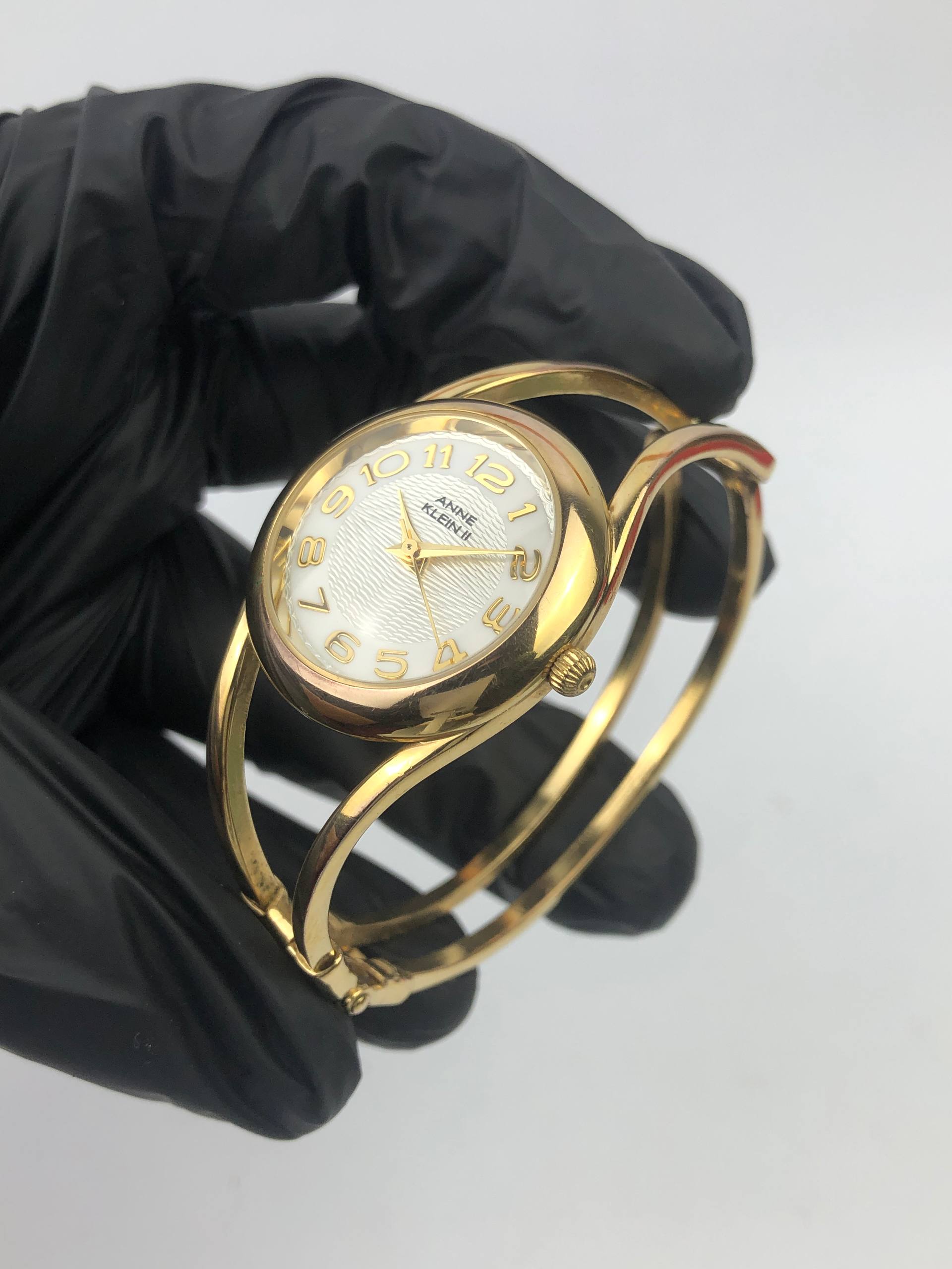 ANNE KLEIN II BANGLE WATCH JAPAN - Gambar 3