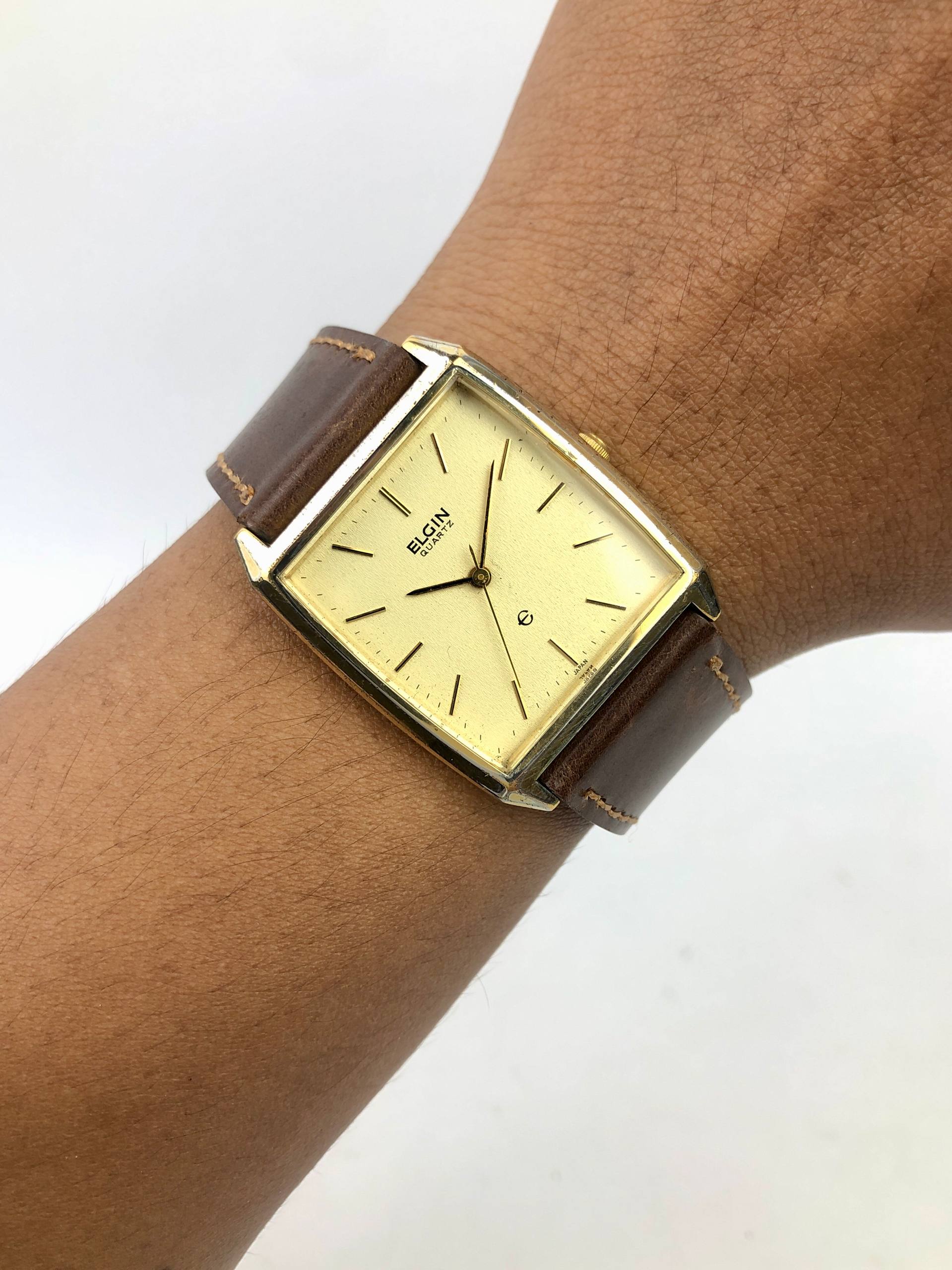 ELGIN QUARTZ TANK / TONNEAU CASE KLASIK