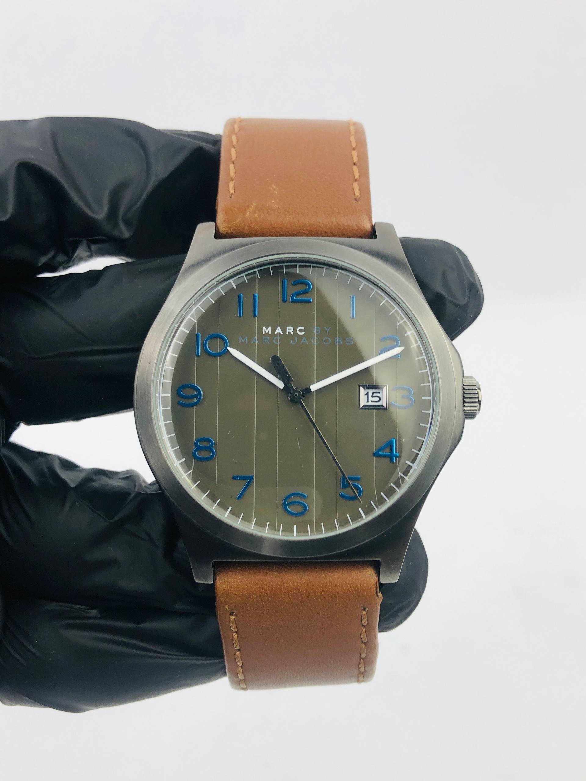 AUTHENTIC MARC BY MARC JACOB JIMMY GREY/OLIVE DIAL - Gambar 2