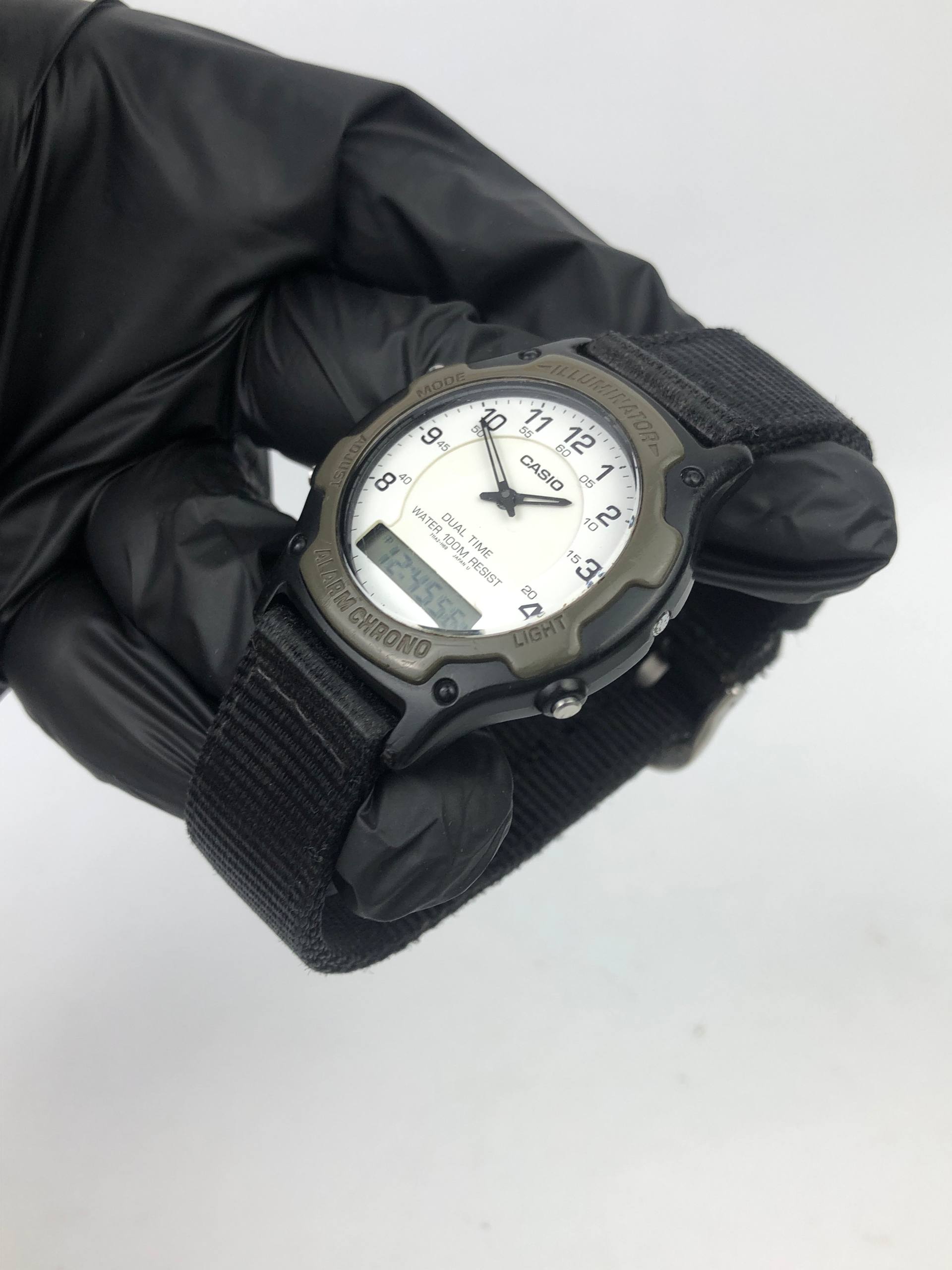 CASIO VINTAGE ILUMINATOR DUAL TIME - Gambar 3
