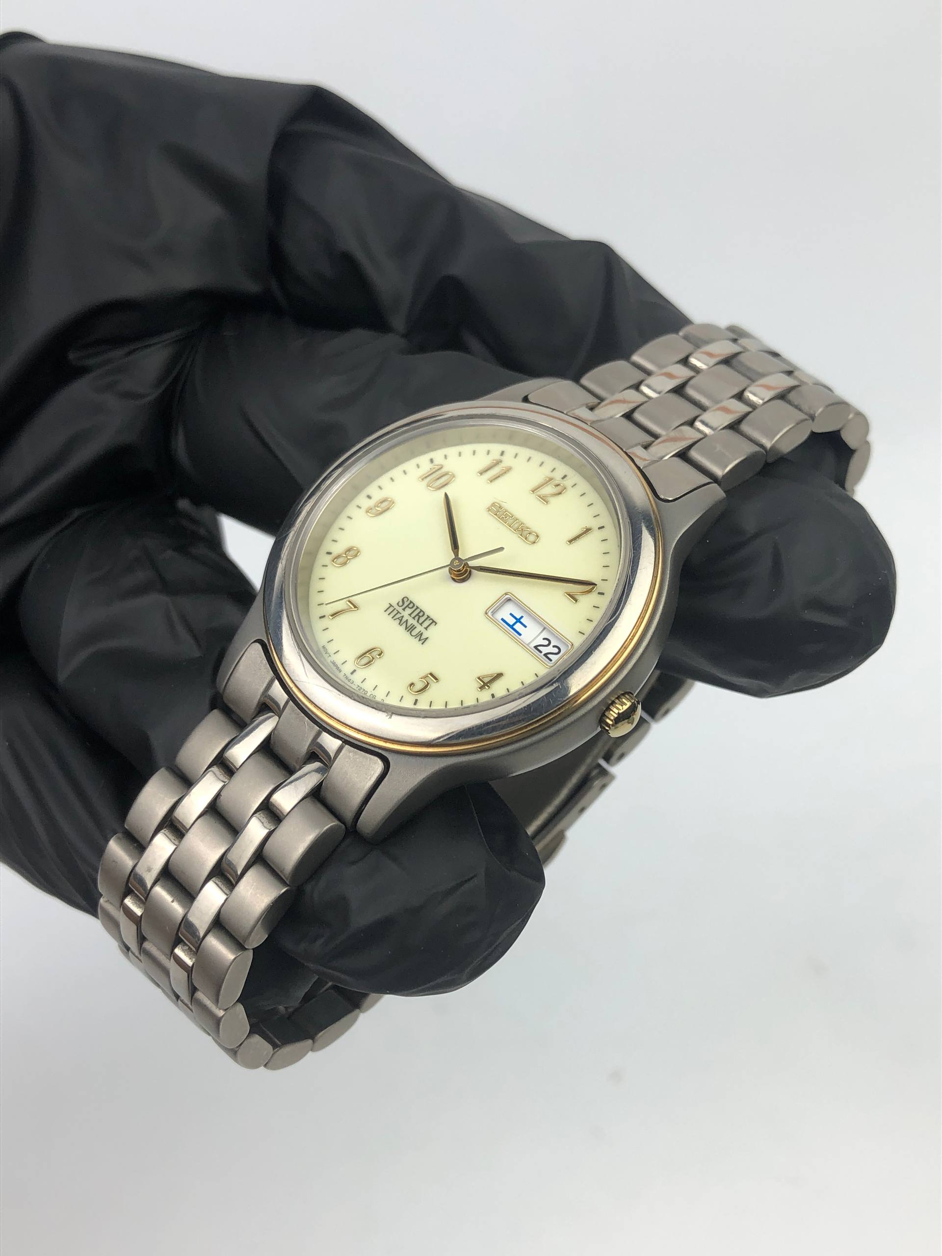 SEIKO SPIRIT FULL TITANIUM LUME DIAL DAYDATE - Gambar 3