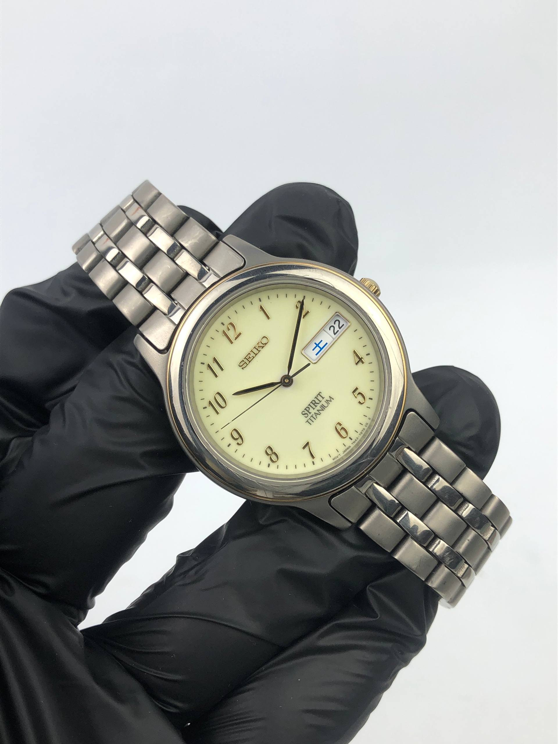SEIKO SPIRIT FULL TITANIUM LUME DIAL DAYDATE - Gambar 4