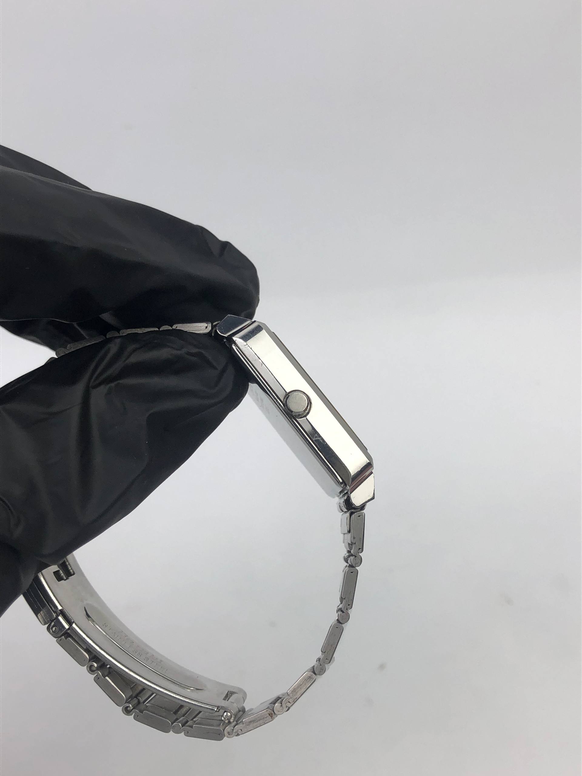 JDM SEIKO QUARTZ TANK / SQUARE WHITE GUILOCHE DIAL - Gambar 5