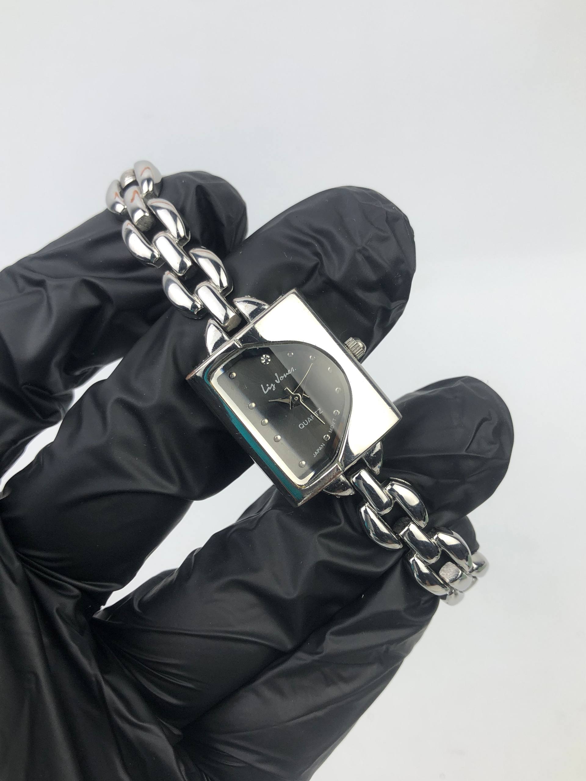 JAPAN WATCH LIZ JONES ASYMETRIS DIAL - Gambar 4