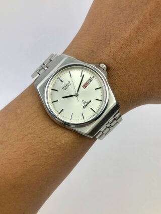 SEIKO SILVERWAVE QUARTZ DAYDATE
