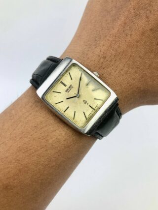 SEIKO QUARTZ SQUARE VINTAGE