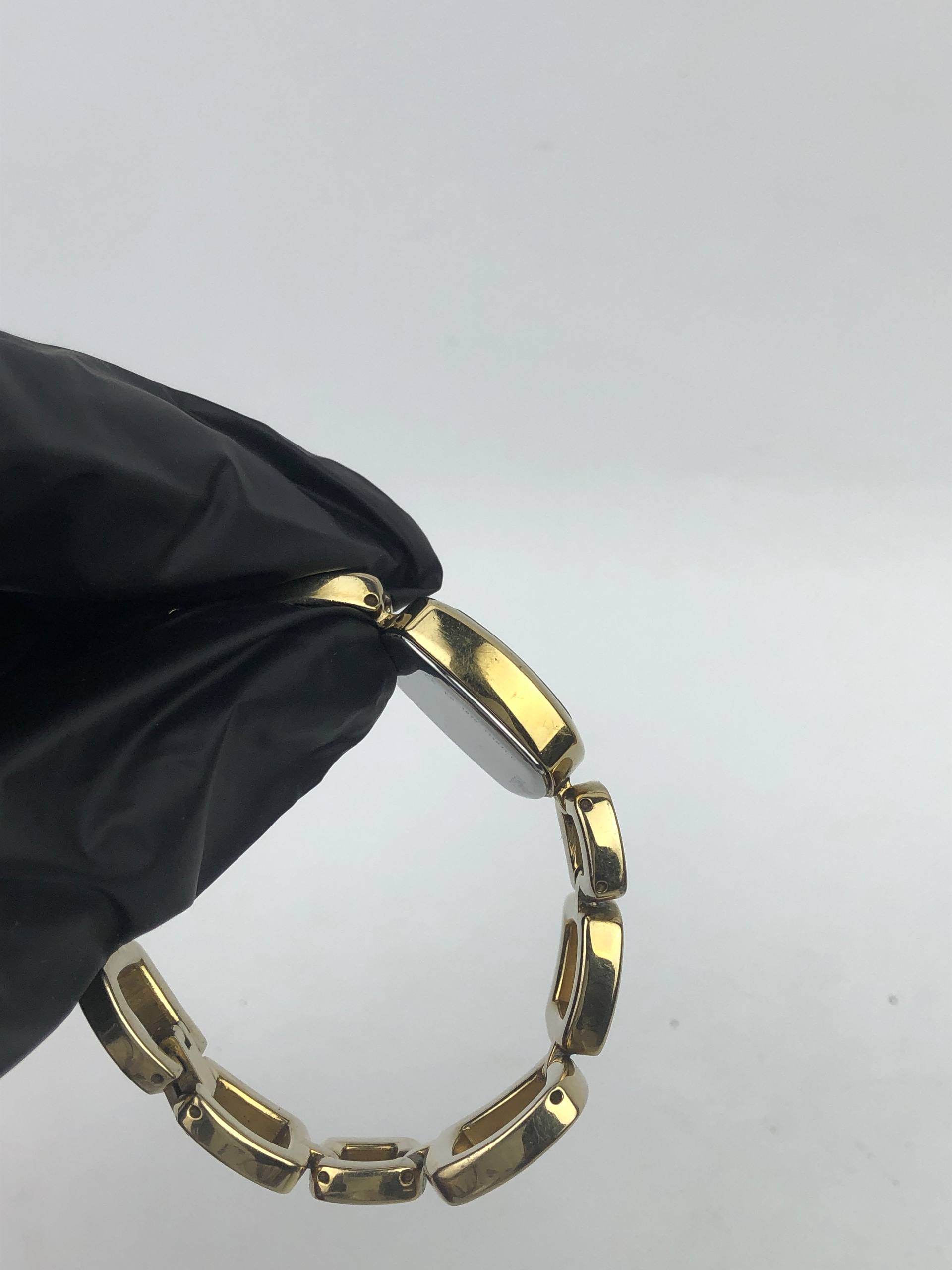 FOSSIL F2 ANALOG QUARTZ WOMEN BRACELET GOLD PLATED - Gambar 7