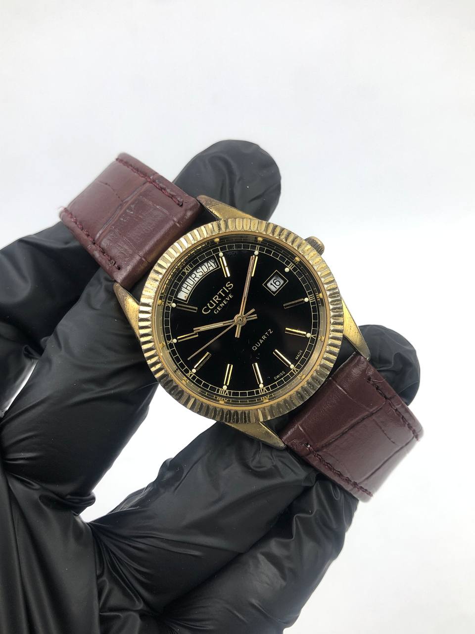 CURTIS GENEVE SWISSMADE SMILE DAY FLUTED BEZEL - Gambar 4